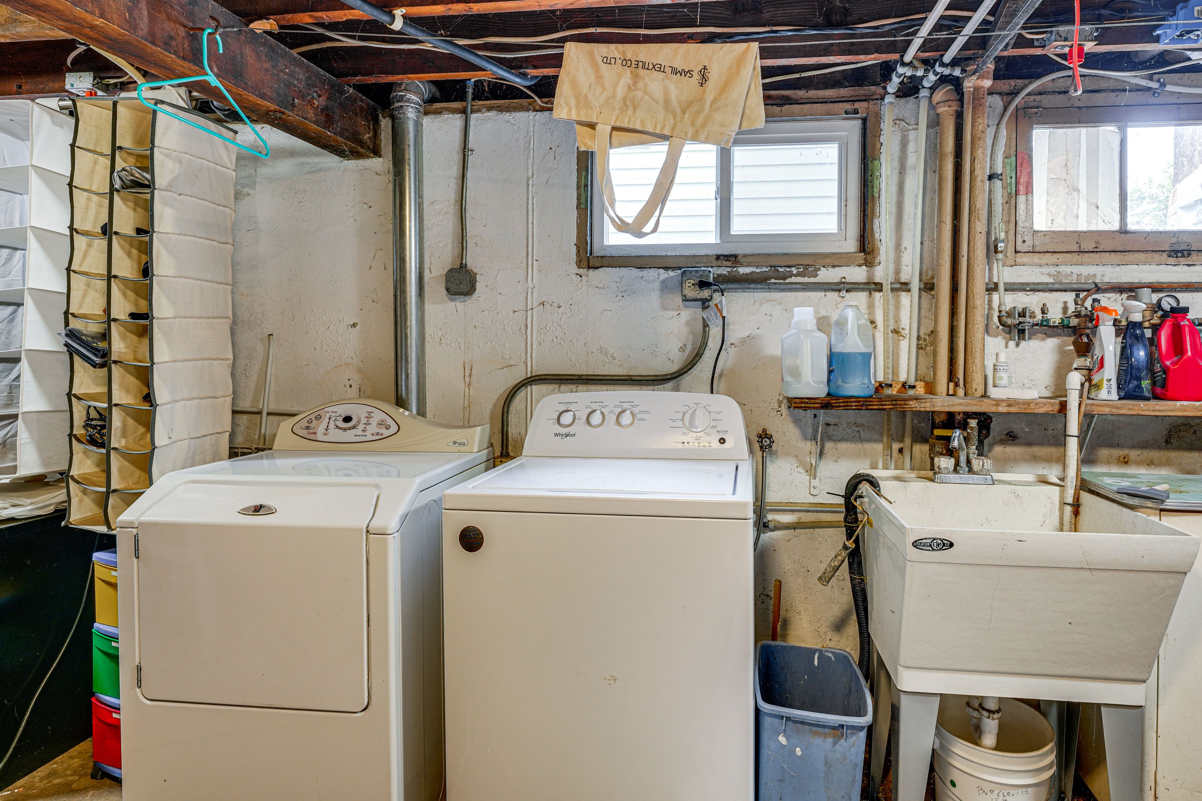 Shared Laundry Area | Basement Level