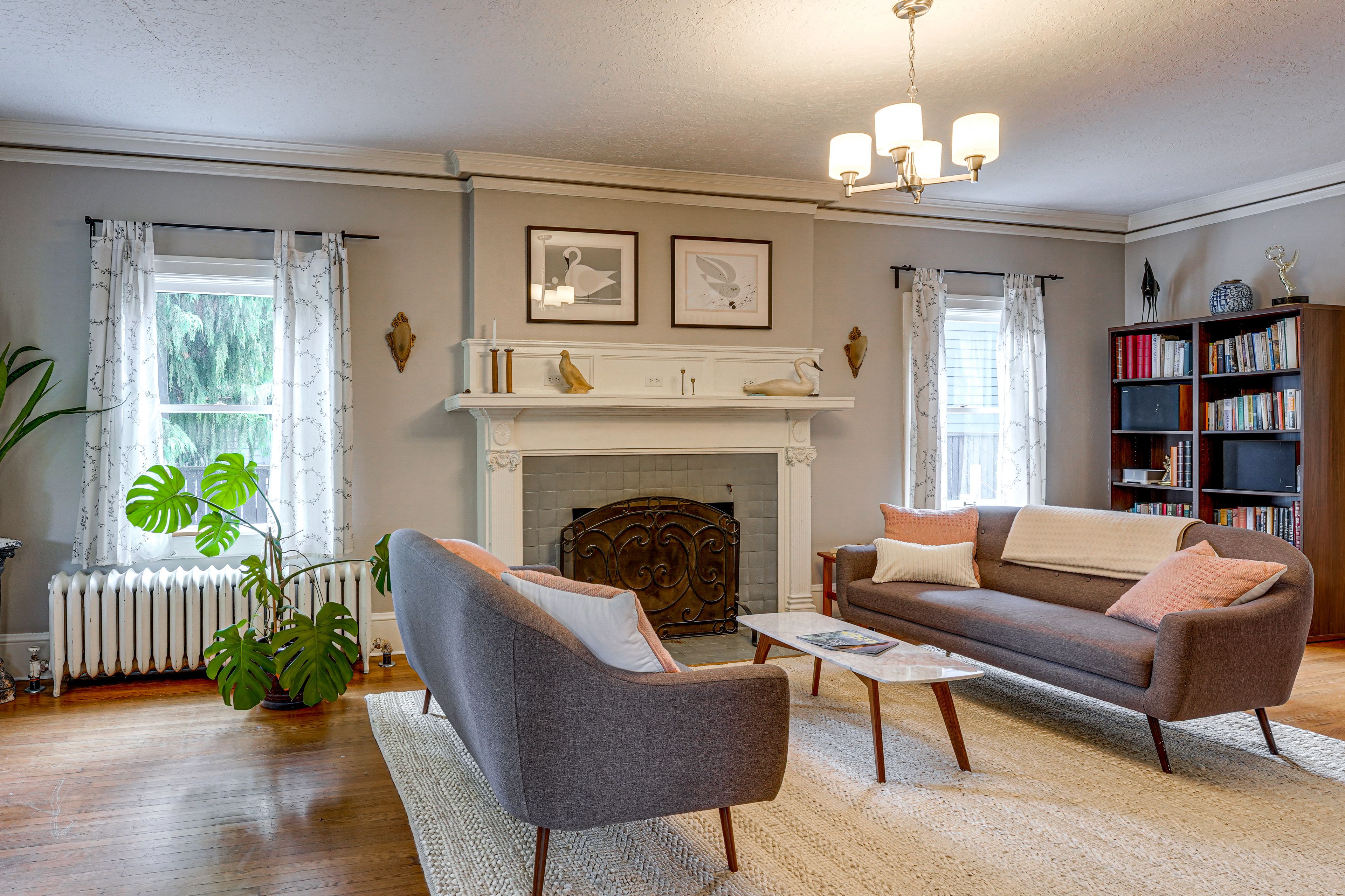 Sitting Room | Books | 1st Floor
