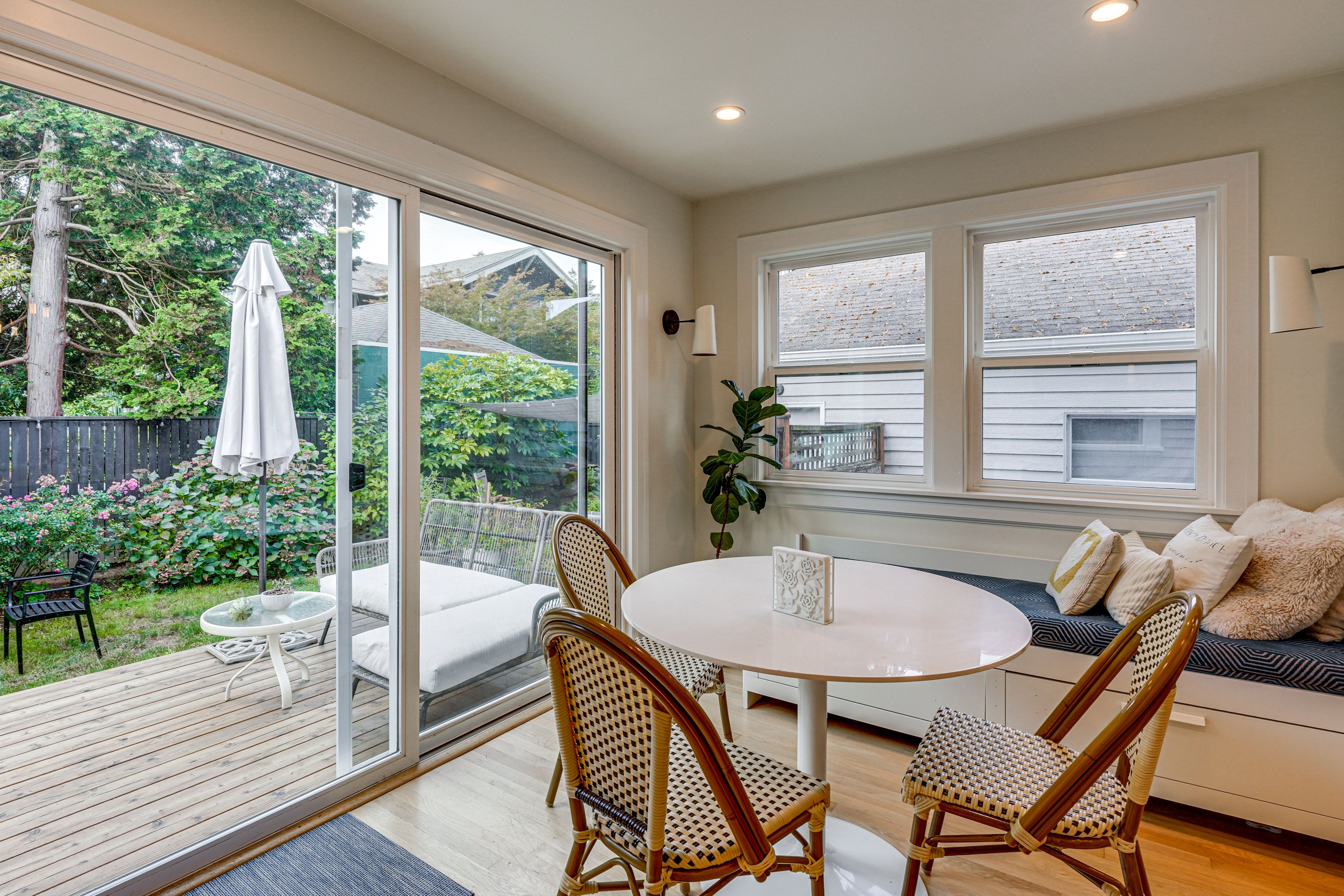 Breakfast Nook | 1st Floor