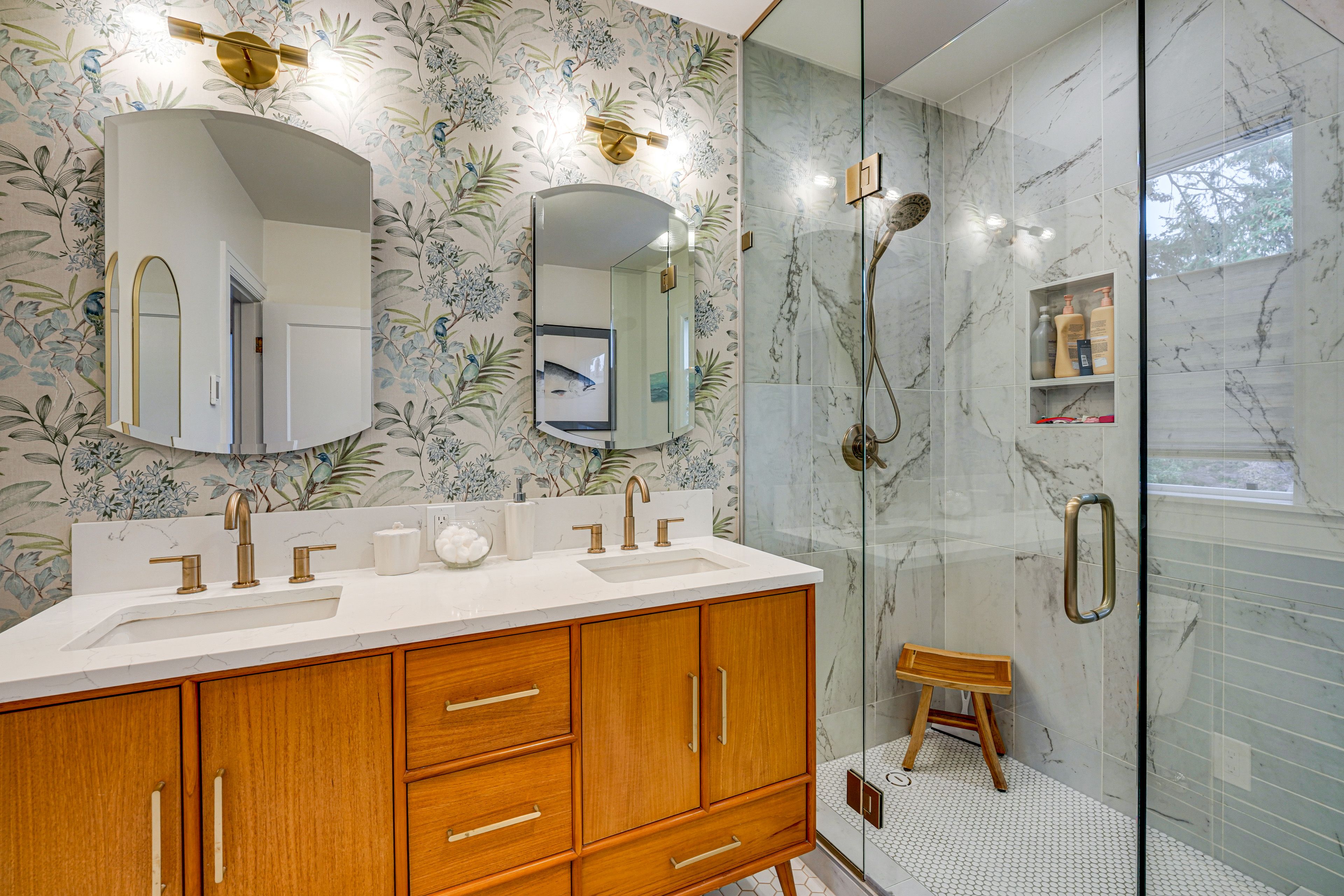 Bathroom | 2nd Floor