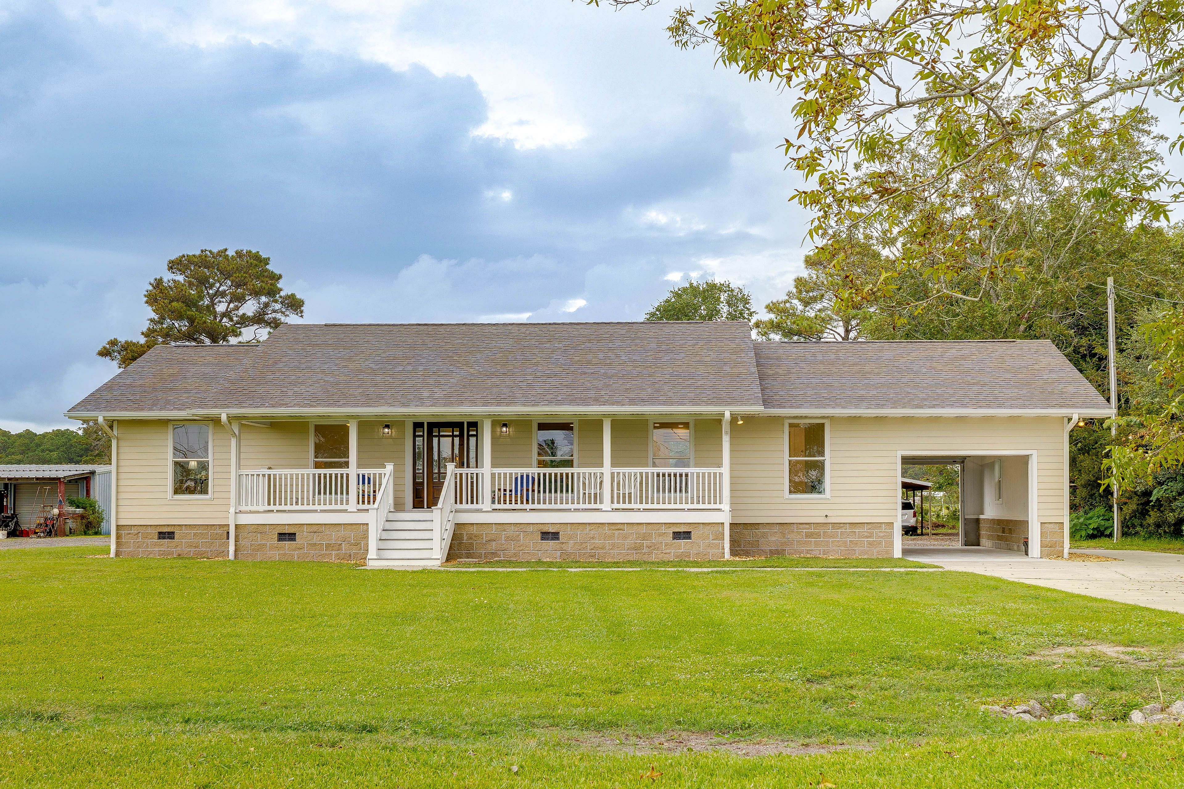 Beaufort Vacation Rental | 3BR | 3BA | 1,800 Sq Ft