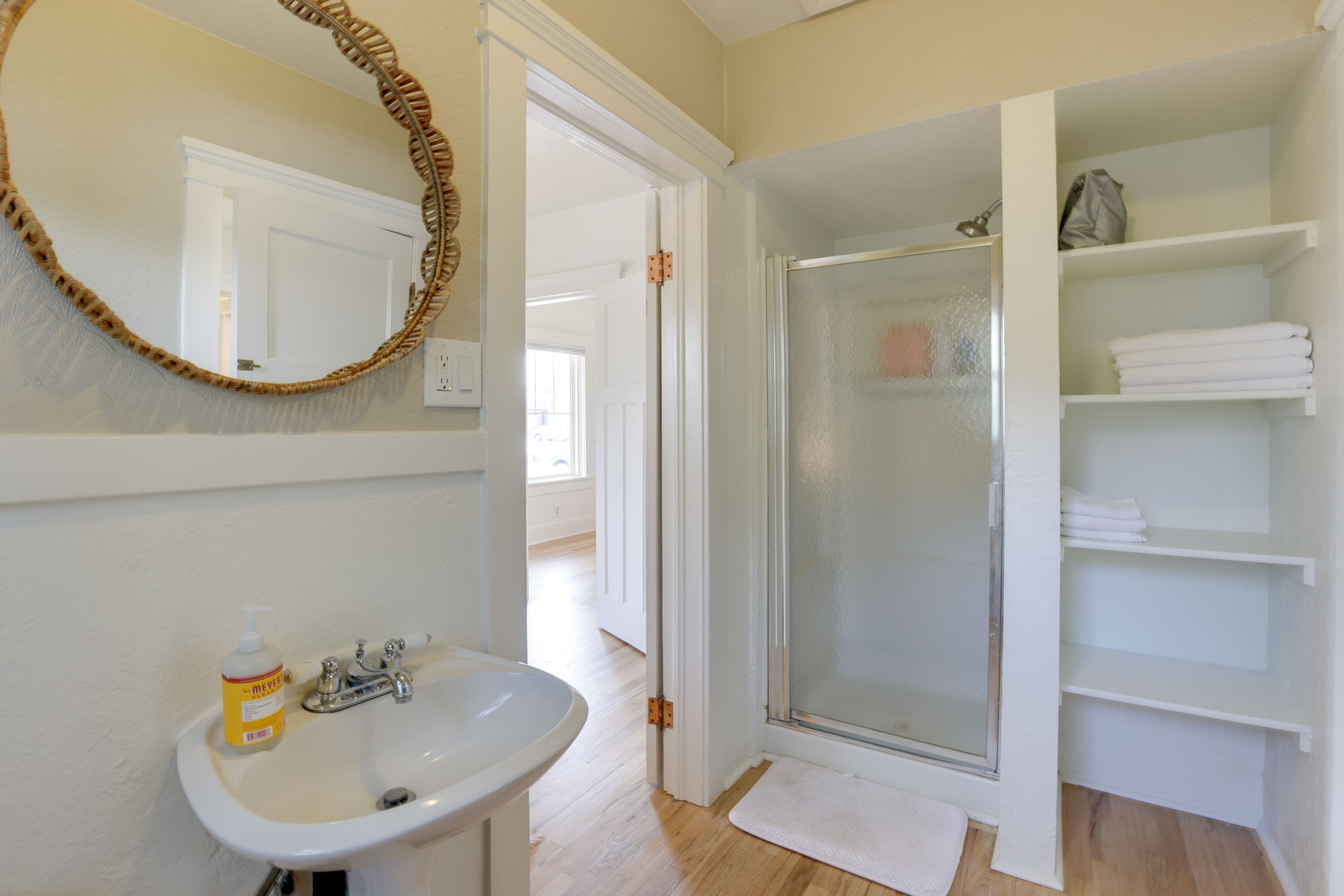 Full Bathroom | 1st Floor