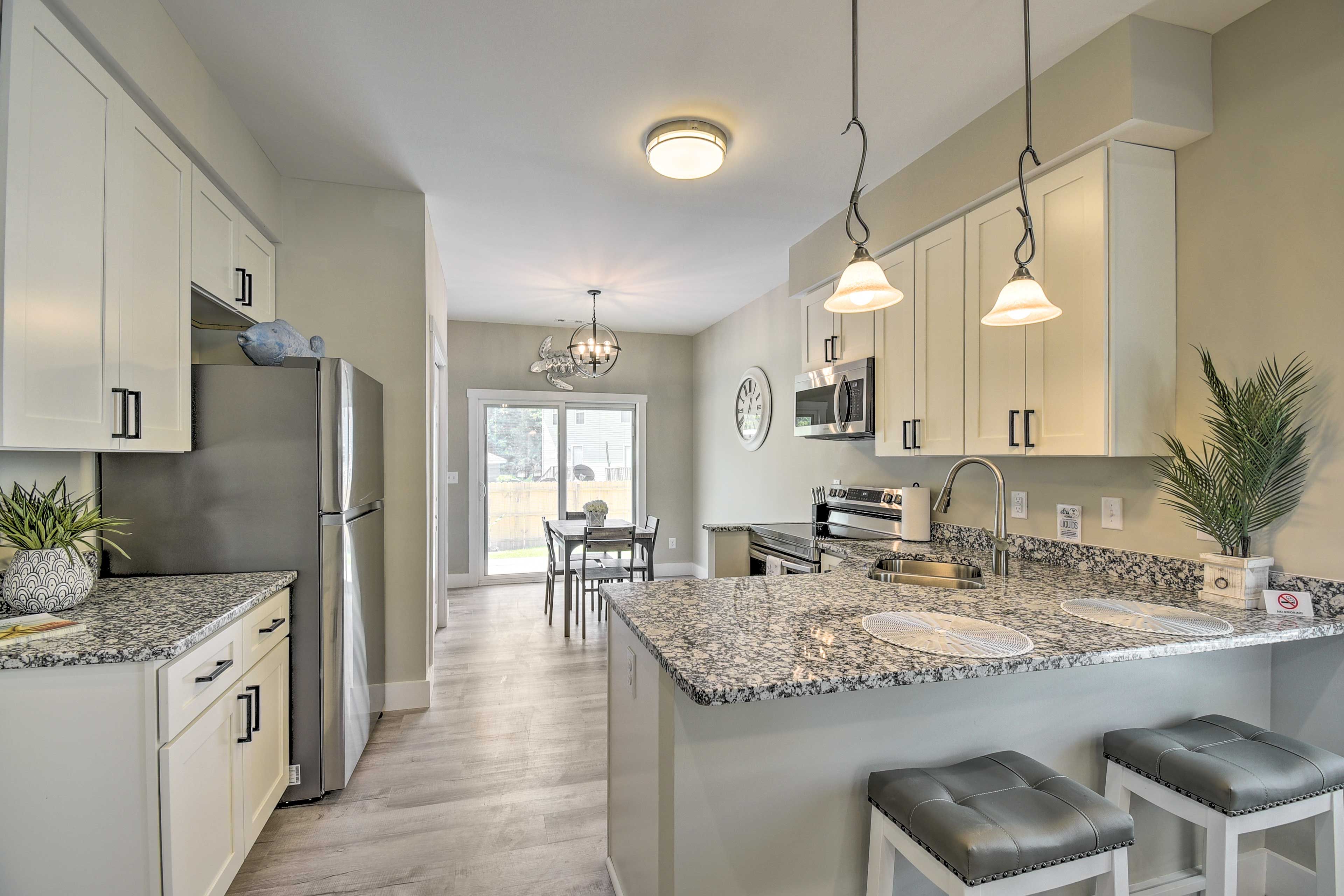 Unit B | Kitchen | Fully Equipped