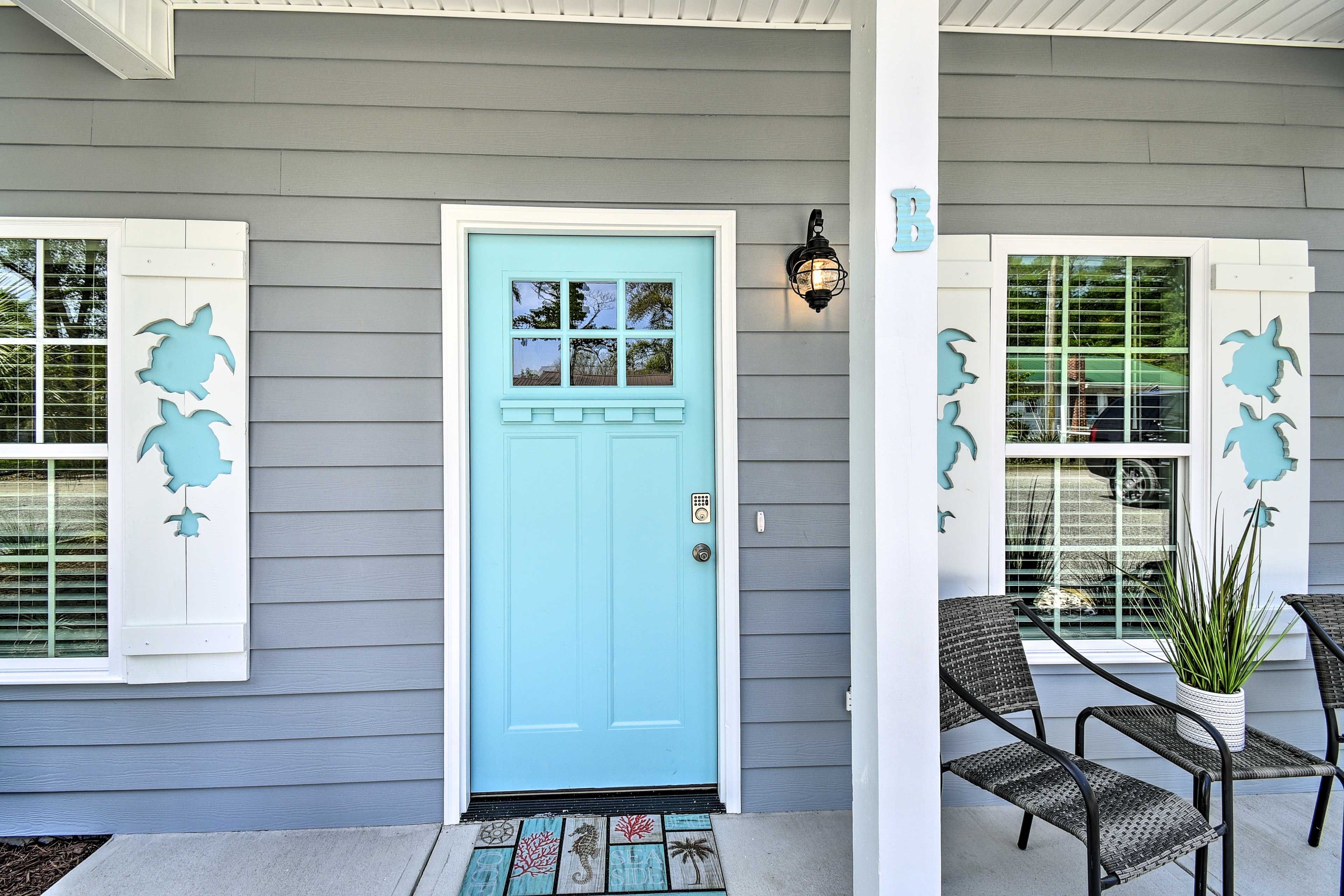 Unit B | Exterior