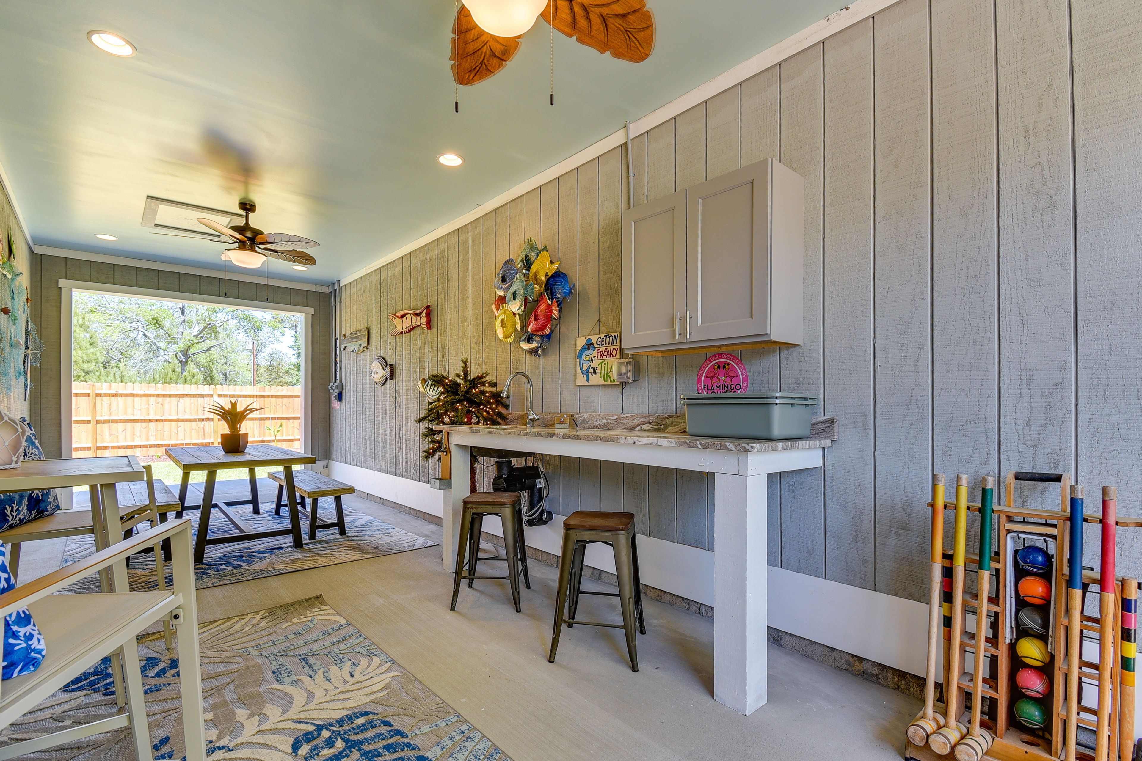 Shared Lanai | Tropical Bar | Croquet Set