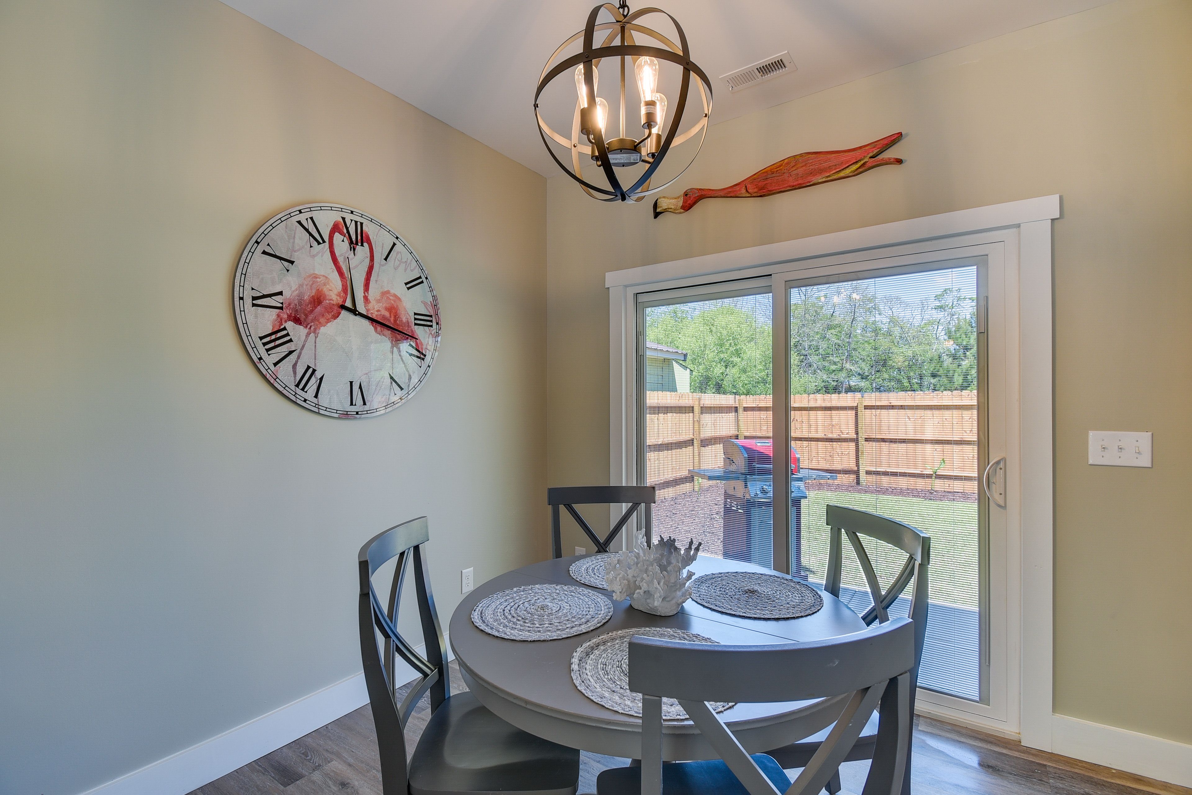 Unit A | Dining Area | Dishware & Flatware | Central A/C & Heat
