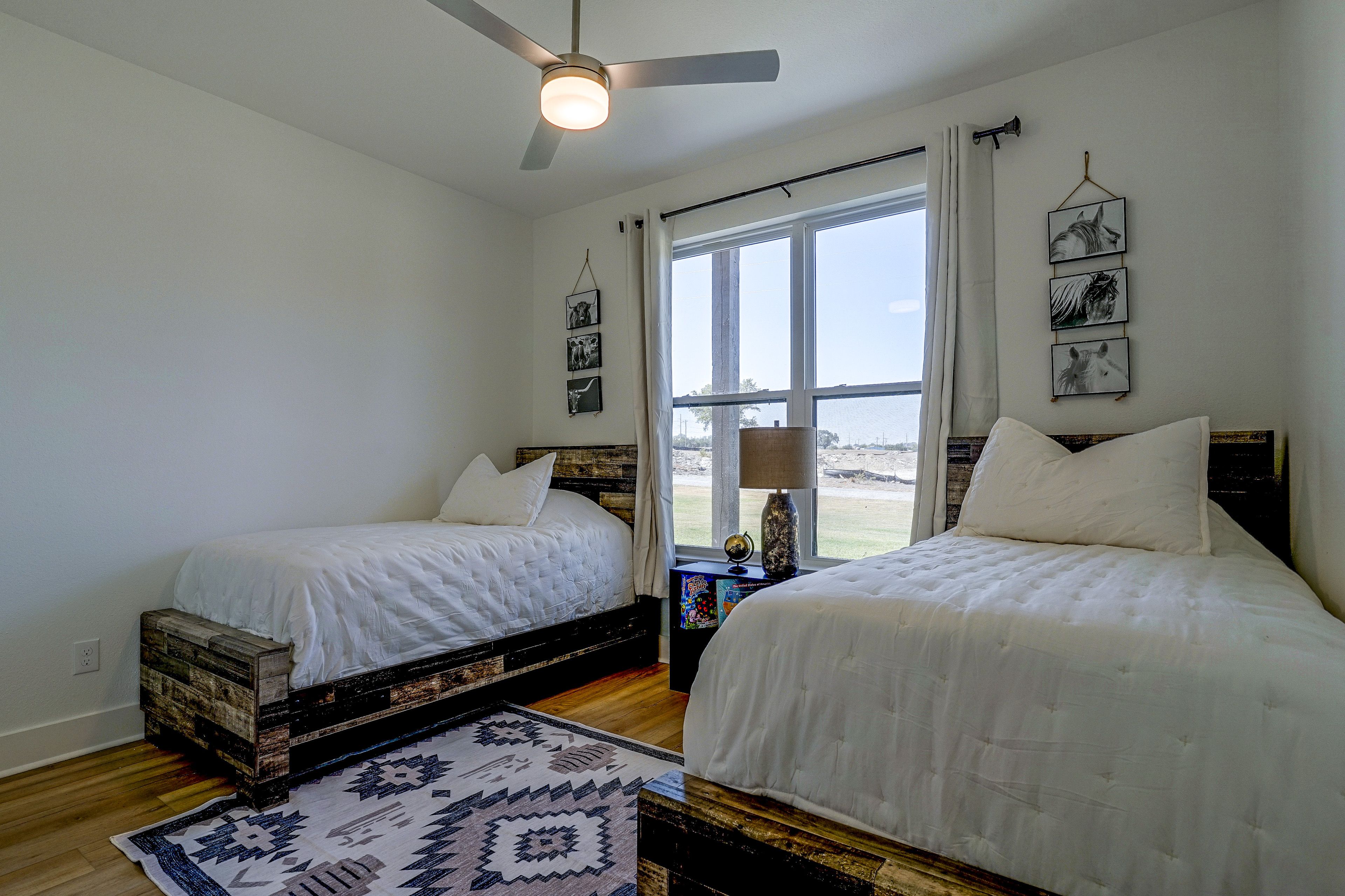 Bedroom 4 | 2 Twin Beds