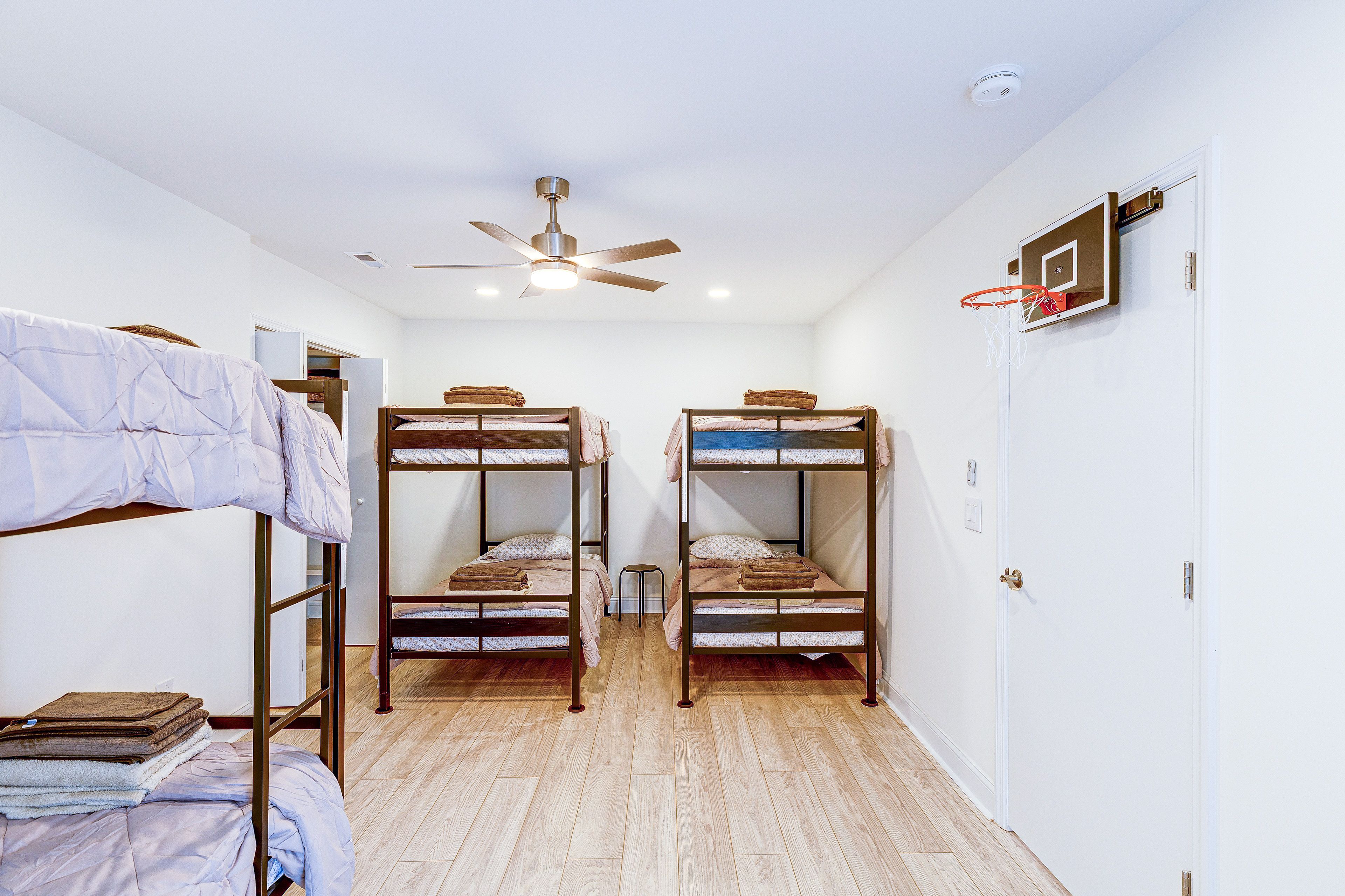 Bedroom | 3 Twin Bunk Beds | Lower Floor