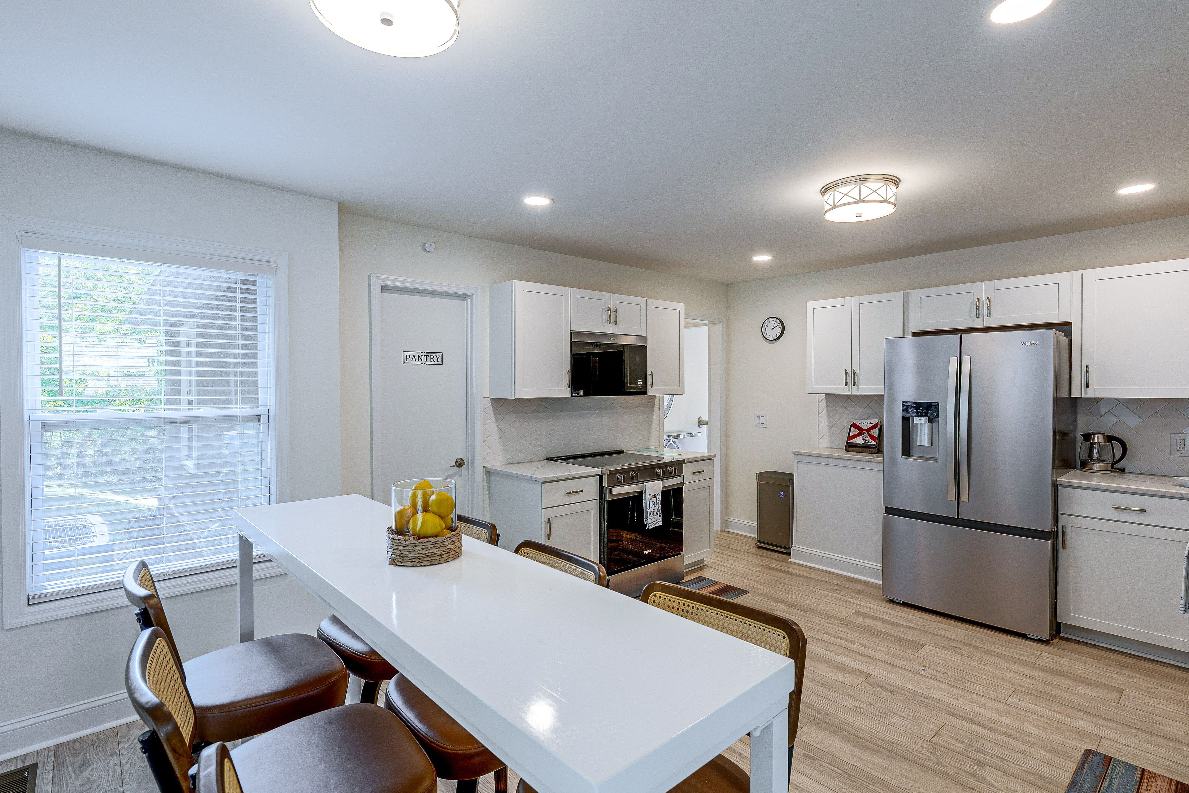 Kitchen | Main Floor