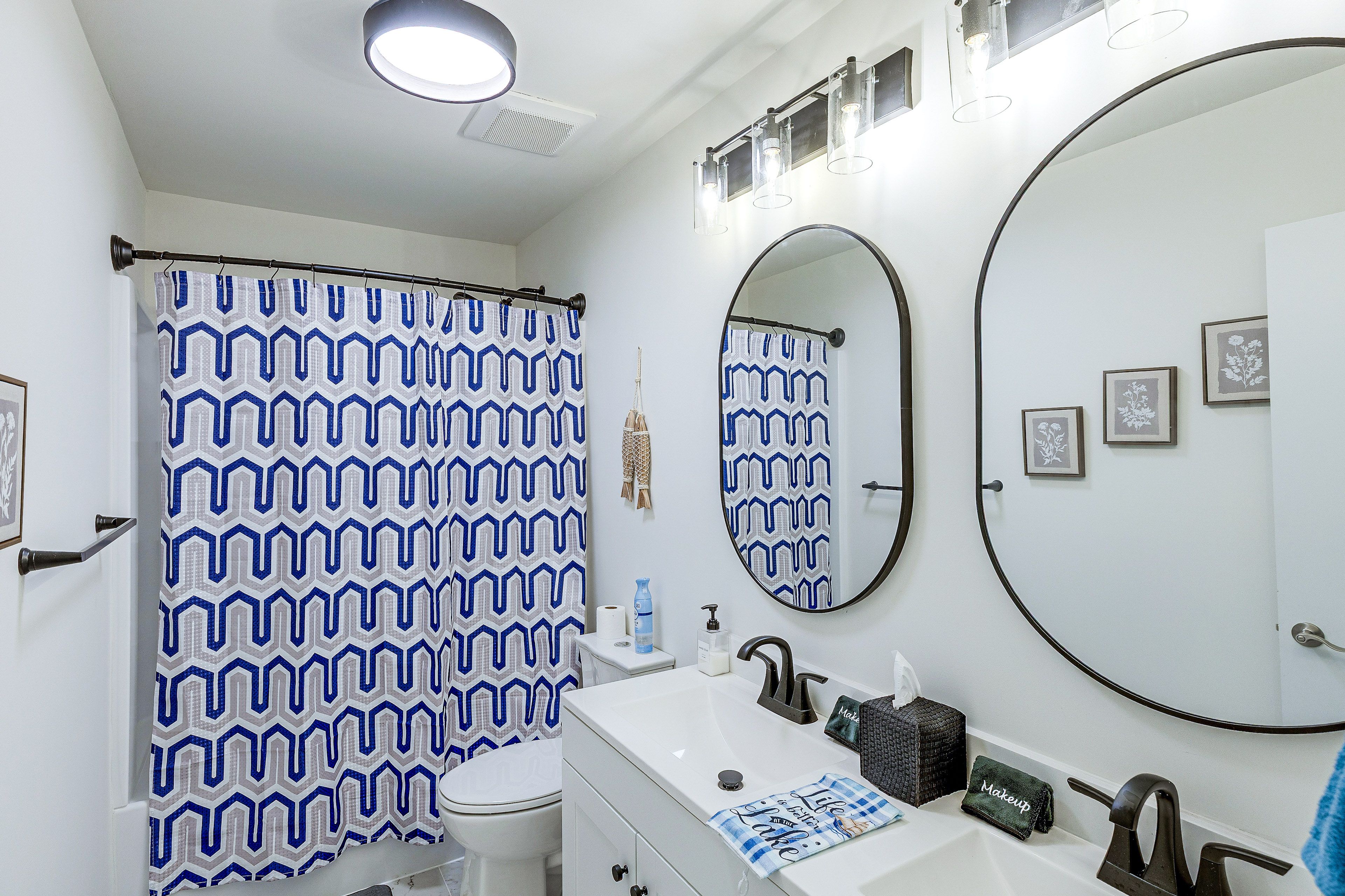 Bathroom | Lower Floor