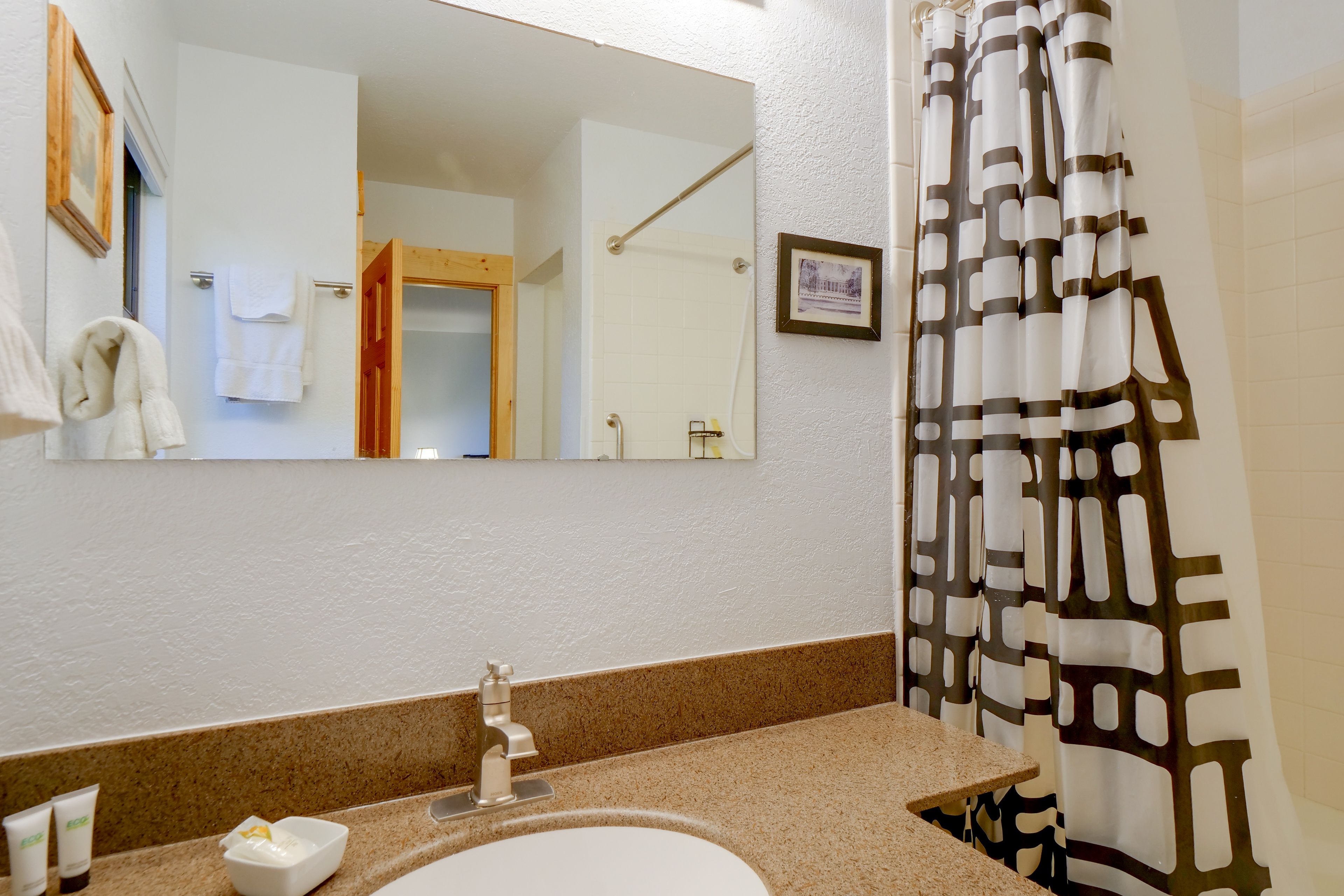 En-Suite Bathroom
