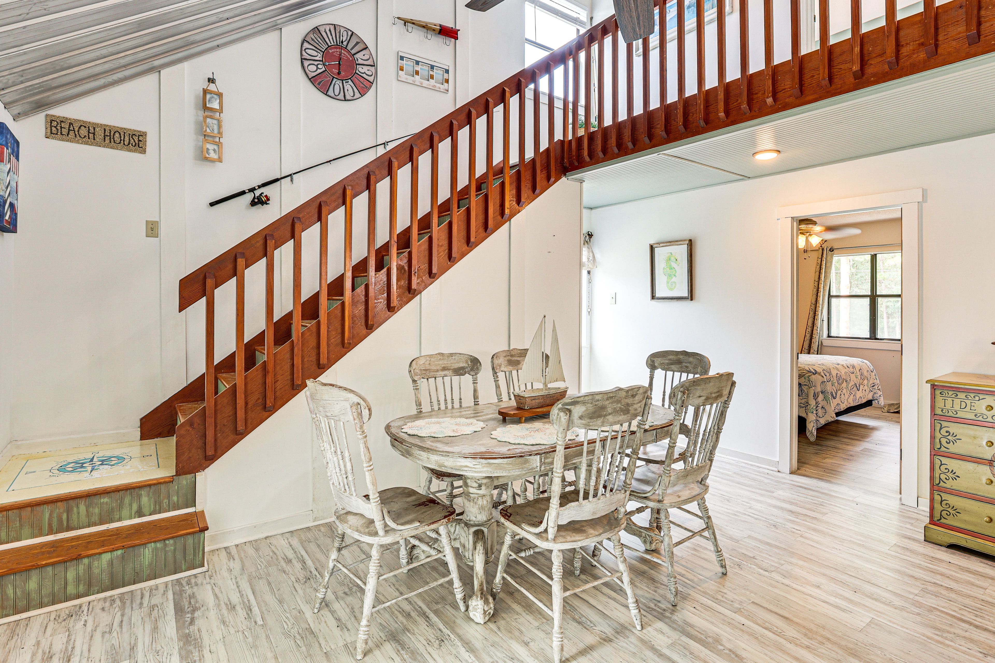 Dining Area | Dishware/Flatware Provided | Main Level