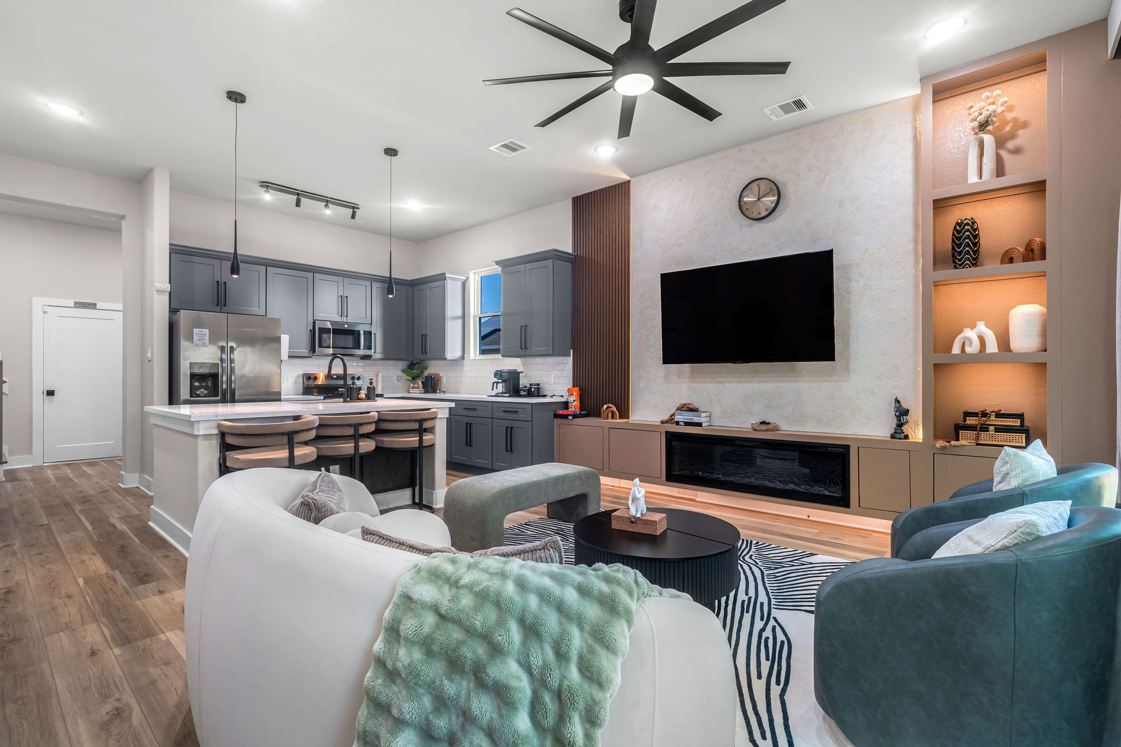 Houston Vacation Rental | 3BR | 3.5BA | 2,100 Sq Ft