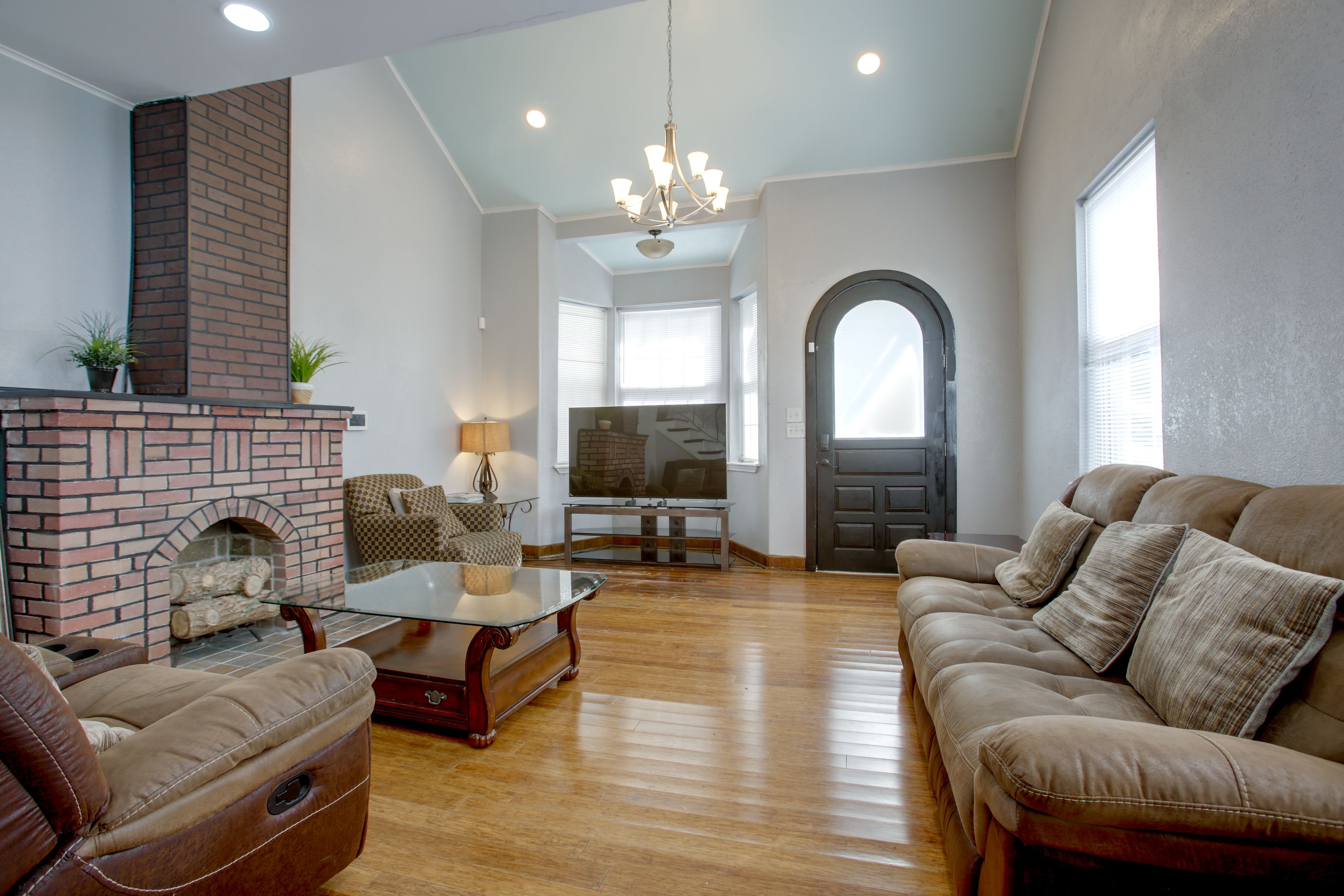 Living Room | Smart TV