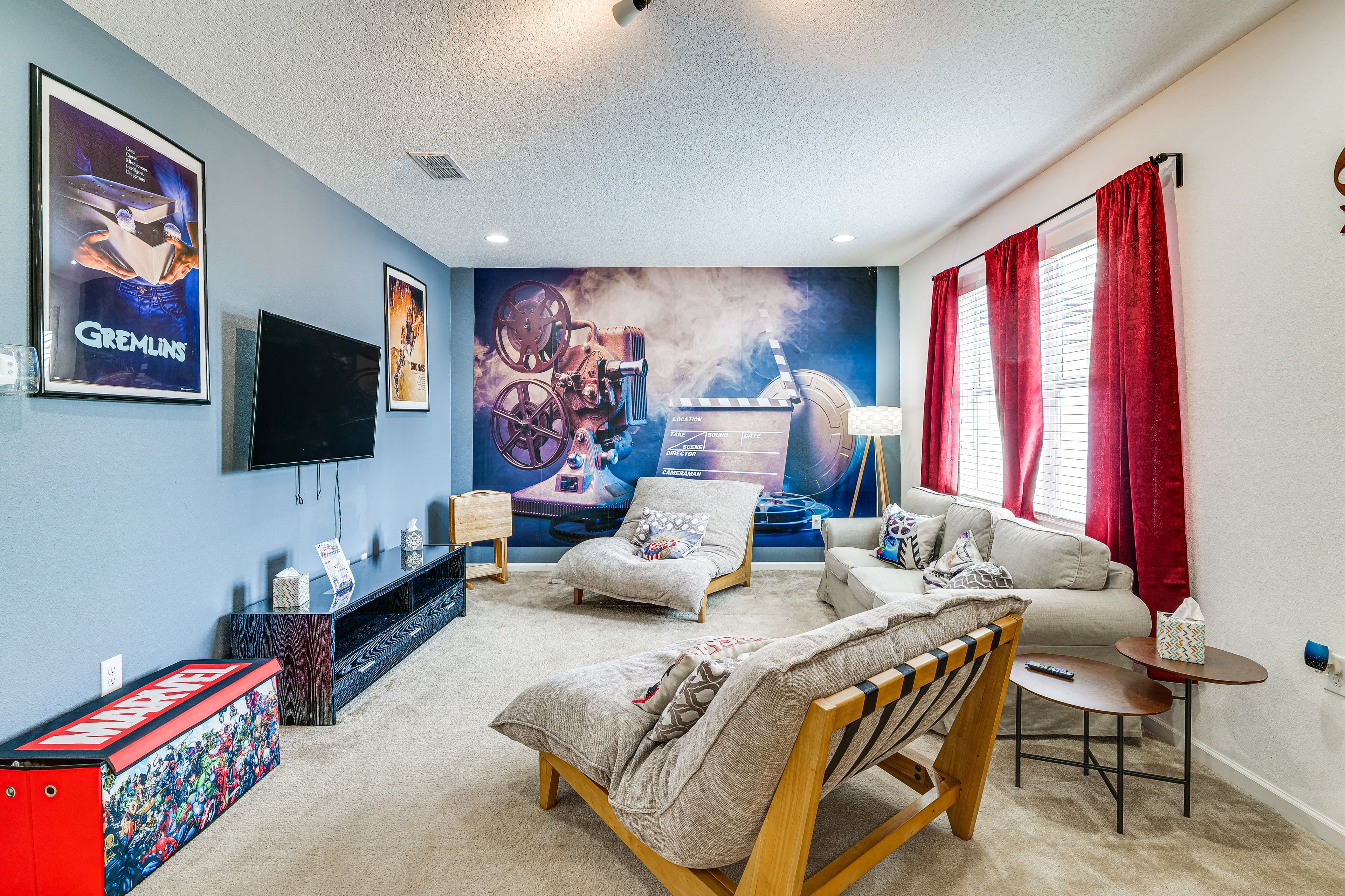 Movie-Themed Loft | Wet Bar