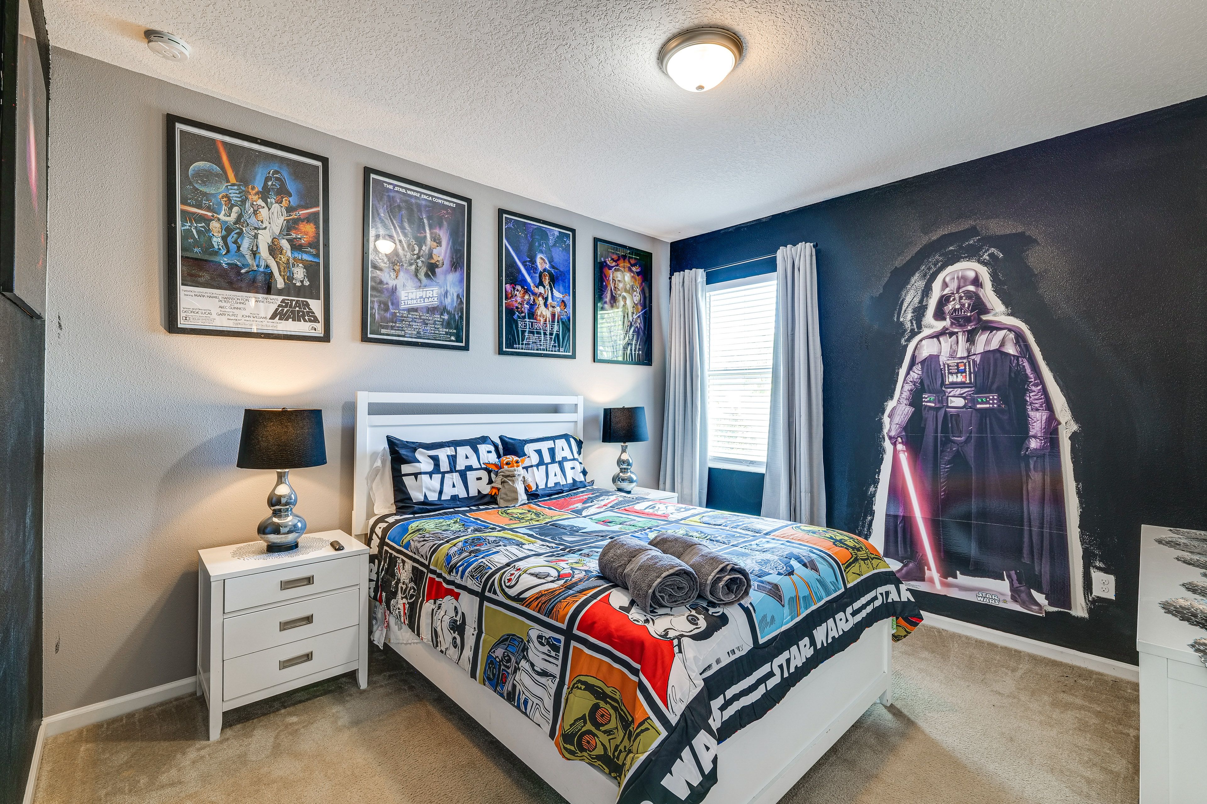 Bedroom 3 | Queen Bed