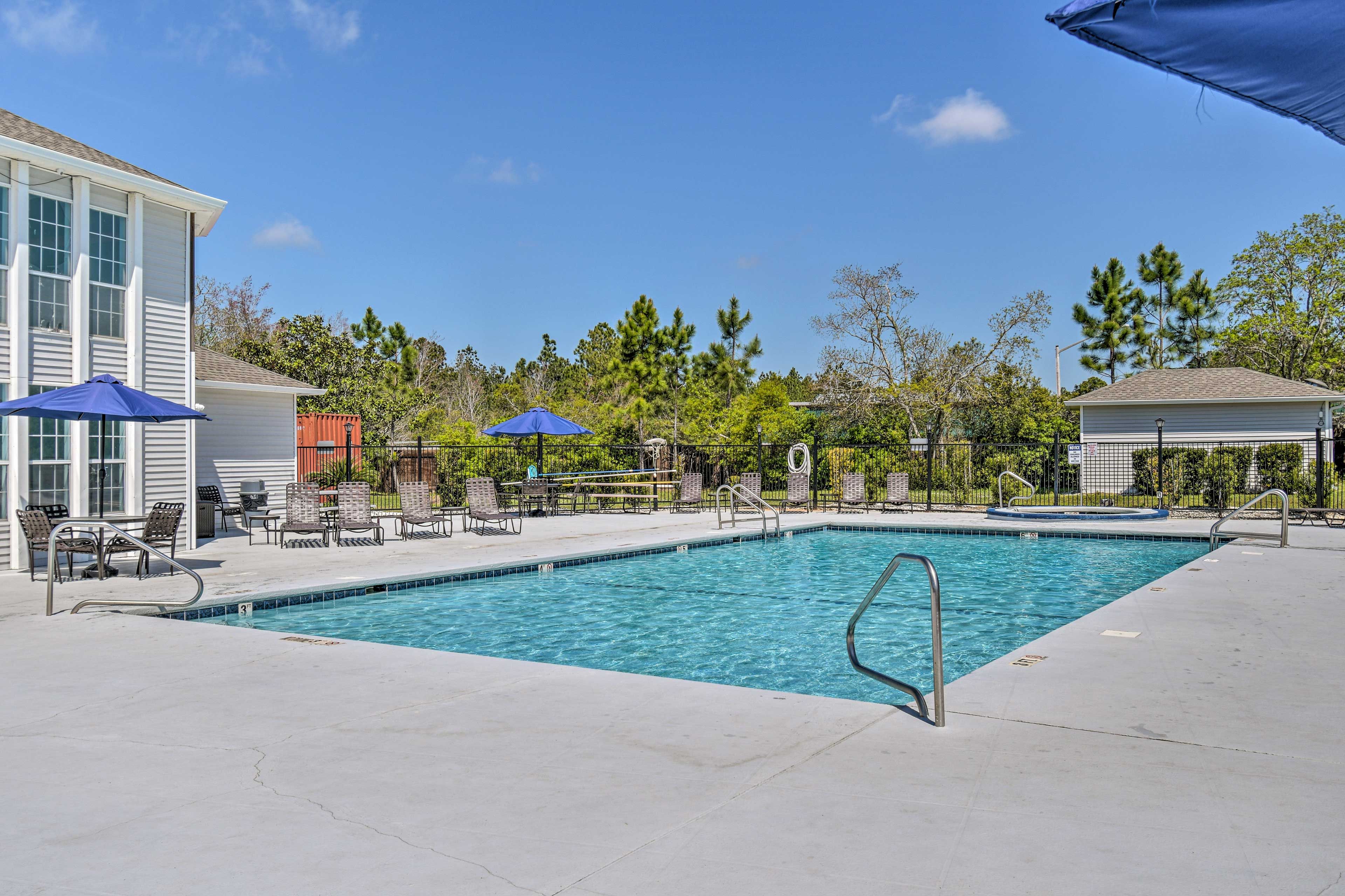 Colony Club | Community Amenities