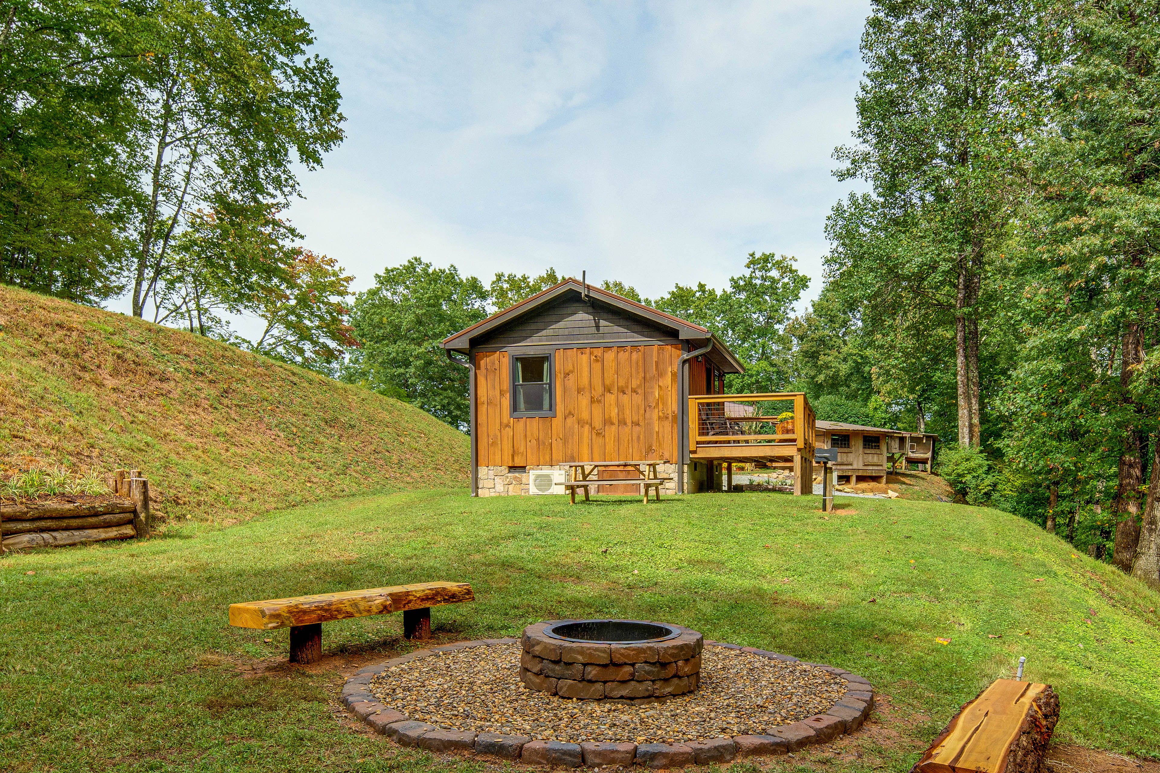 Private Yard w/ Fire Pit & Picnic Area