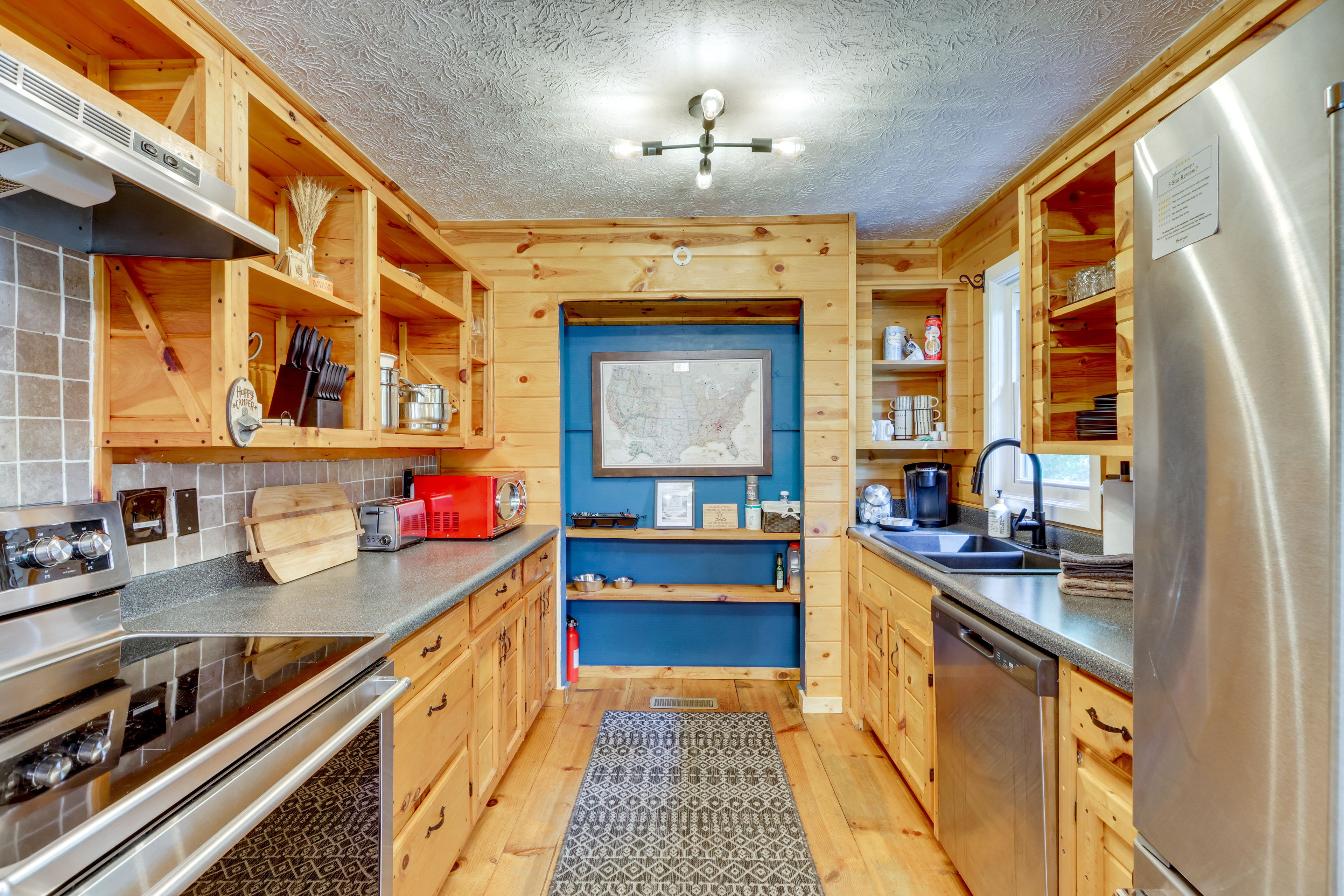 Kitchen | 1st Floor