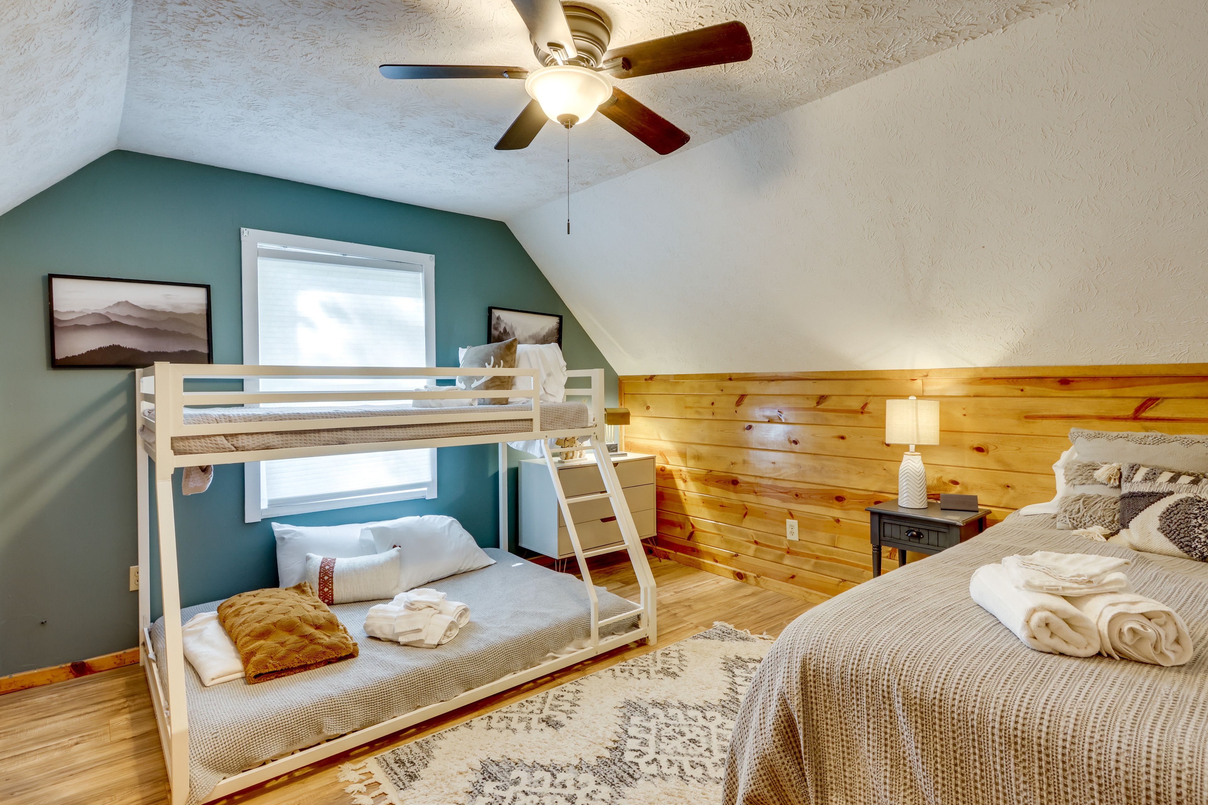 Bedroom 3 | Queen Bed | Twin/Queen Bunk | 2nd Floor