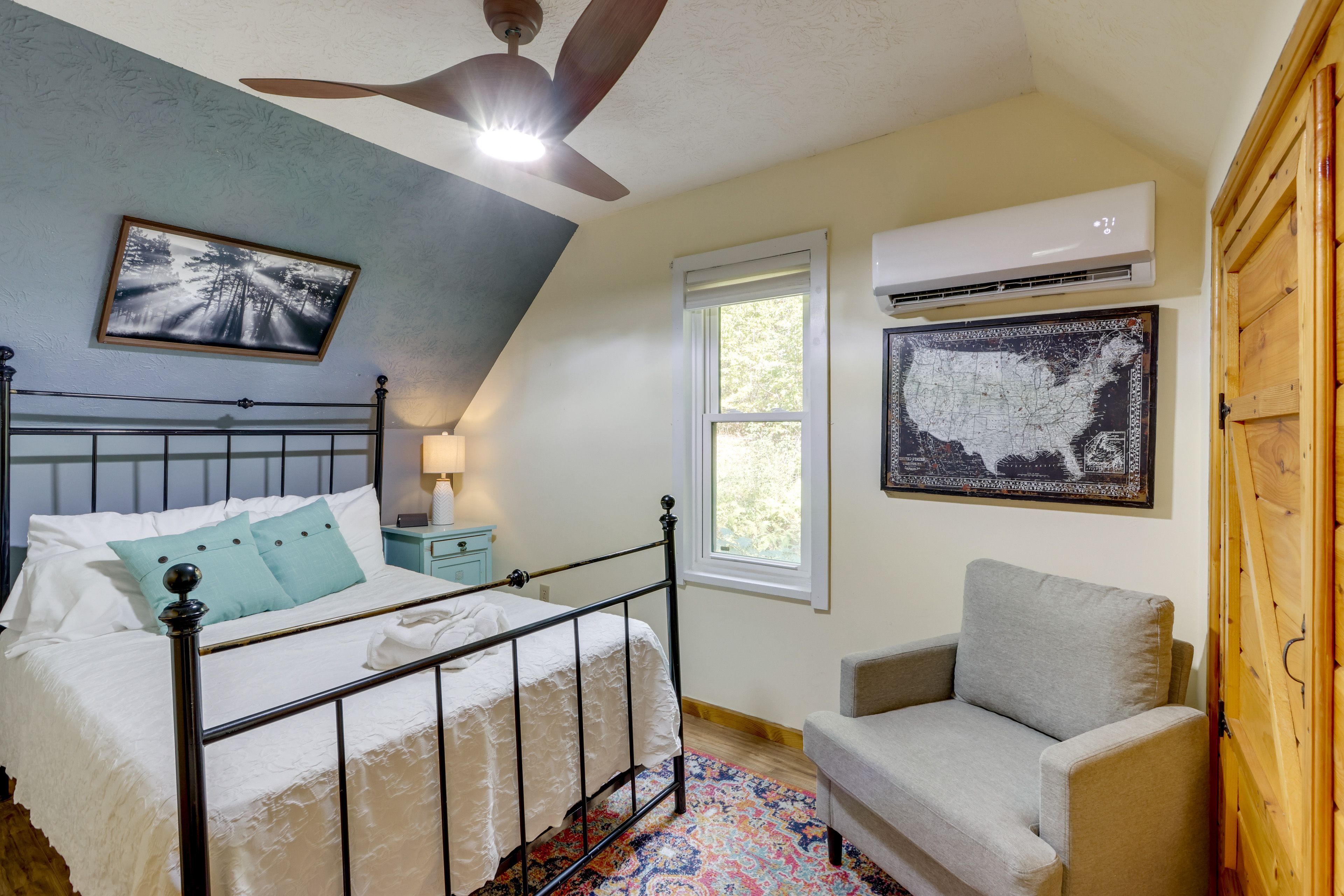 Bedroom 2 | Queen Bed | 2nd Floor