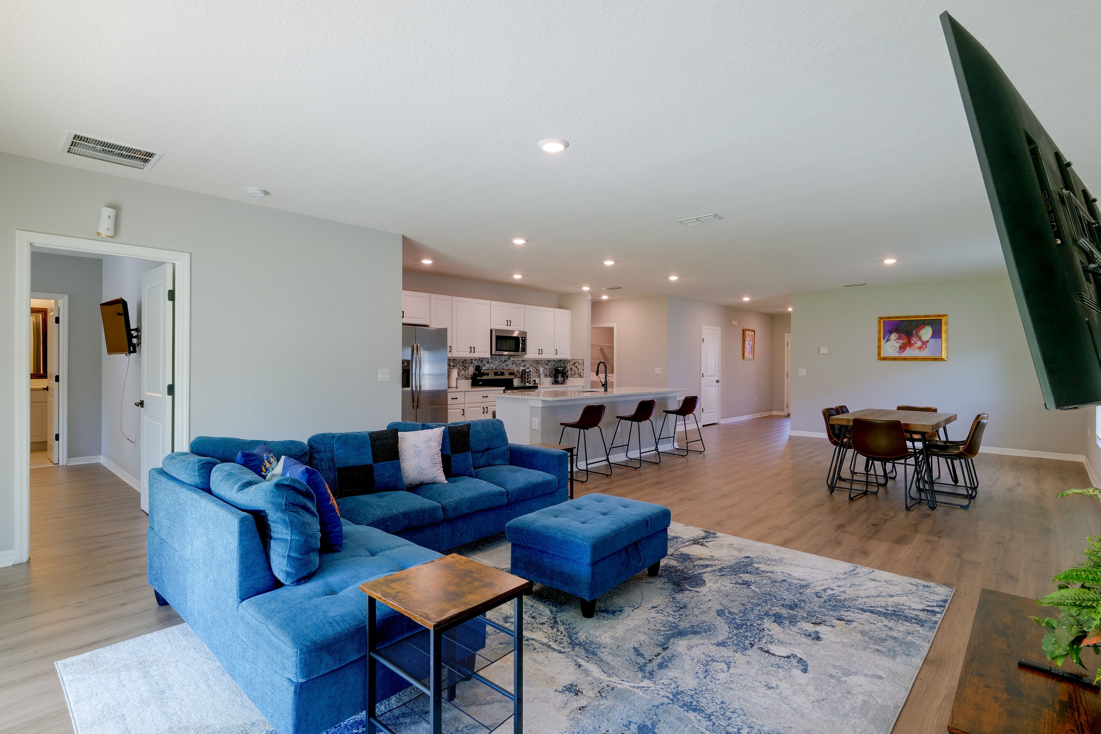 Davenport Vacation Rental | 4BR | 3BA | 2,738 Sq Ft | 1 Step to Enter