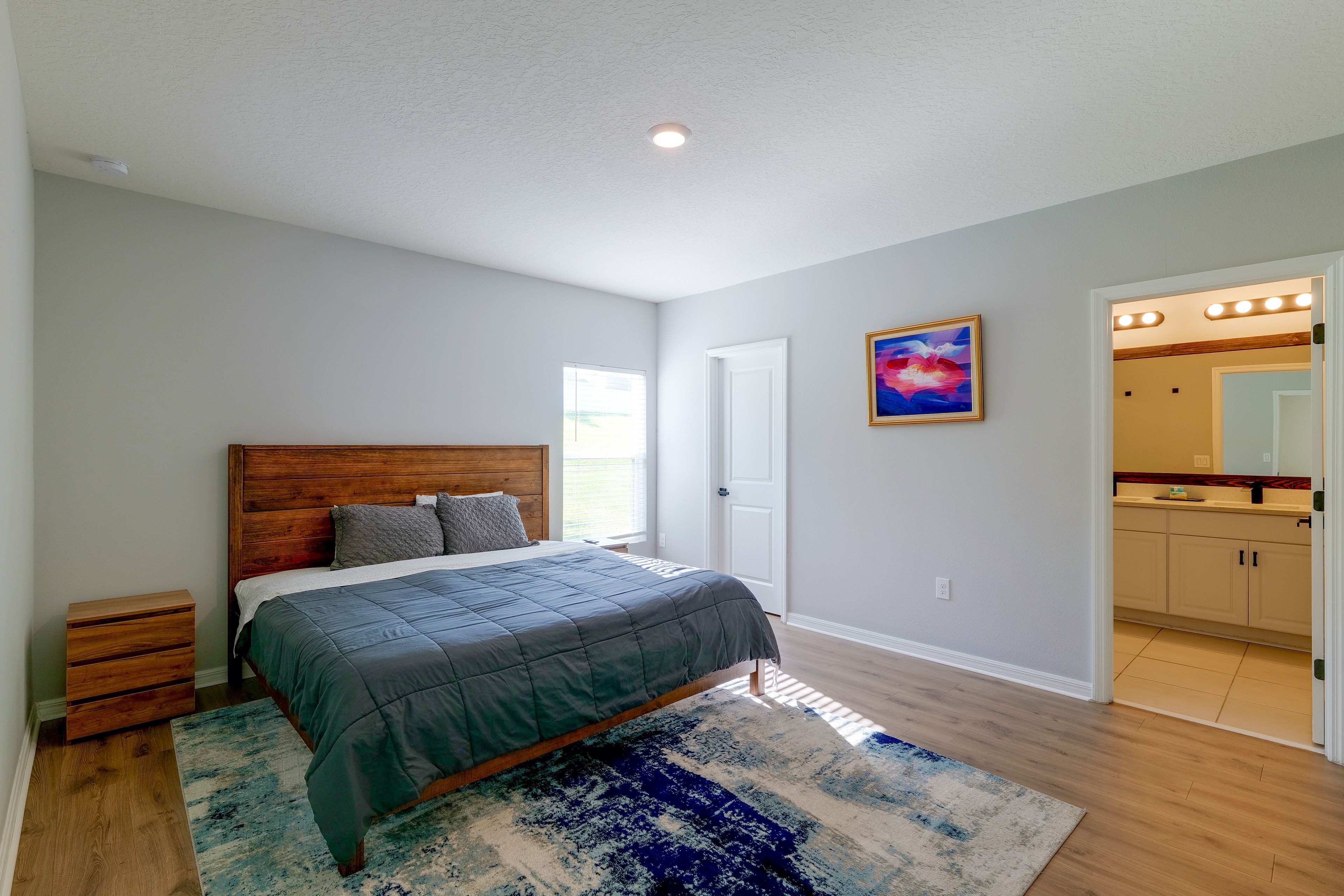 Bedroom 1 | King Bed