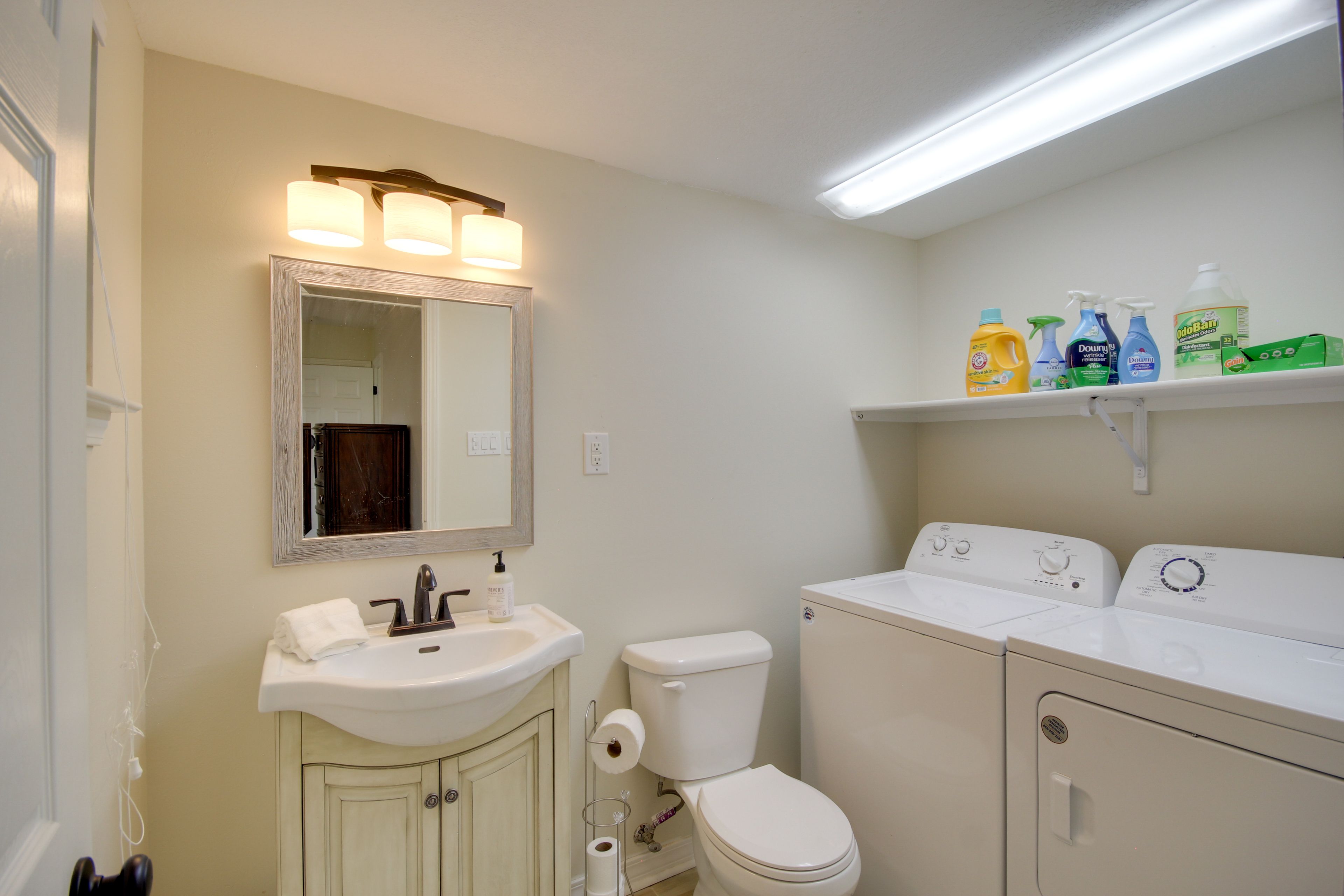 Half Bathroom | Washer/Dryer
