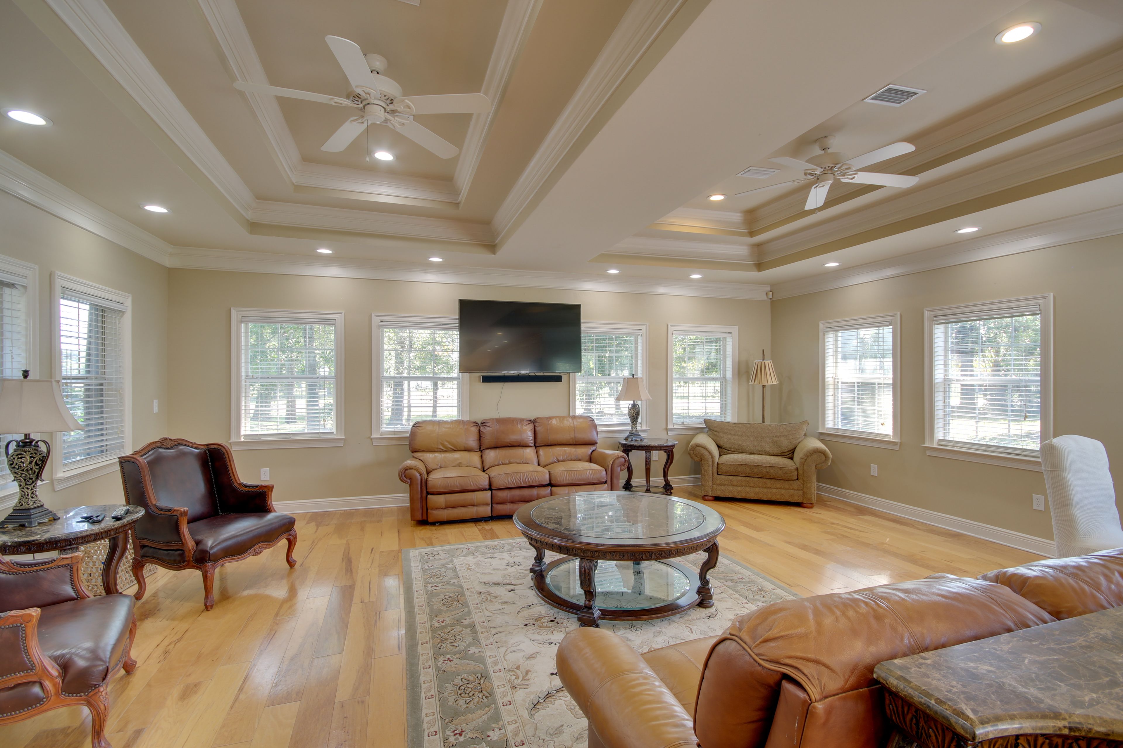Living Room | Smart TV