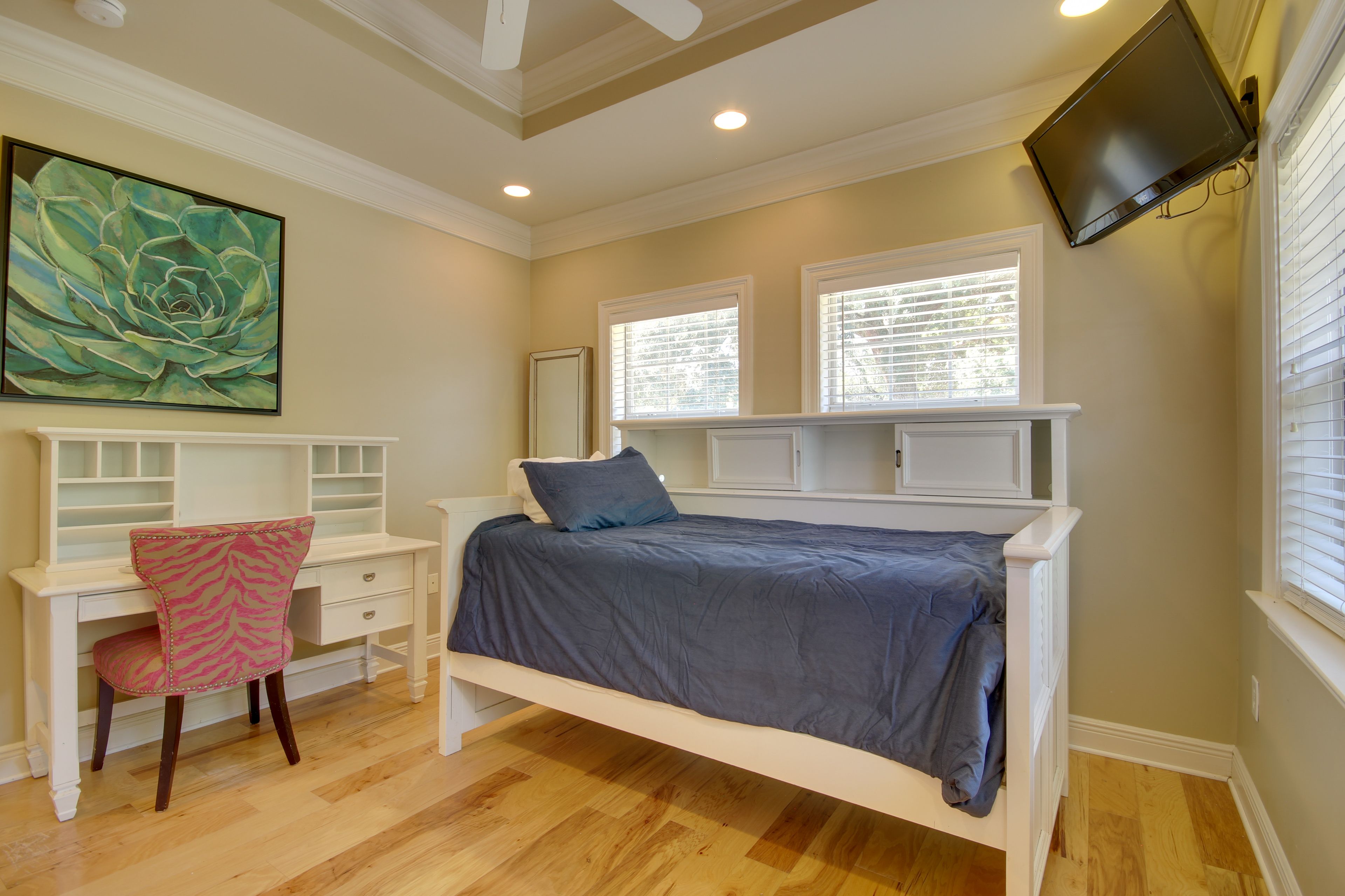 Bedroom | Twin Daybed w/ Twin Trundle