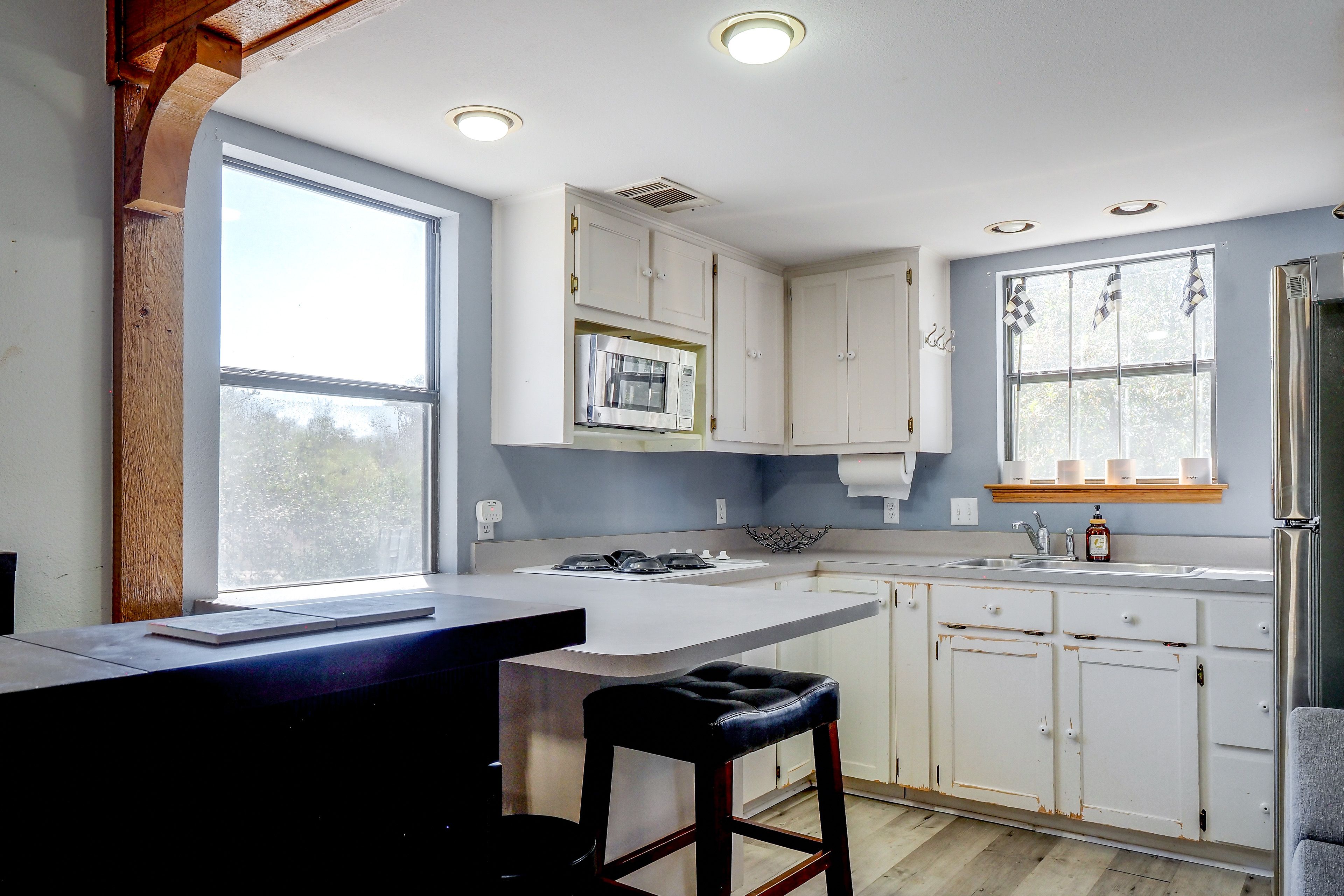 Kitchen | Main Level