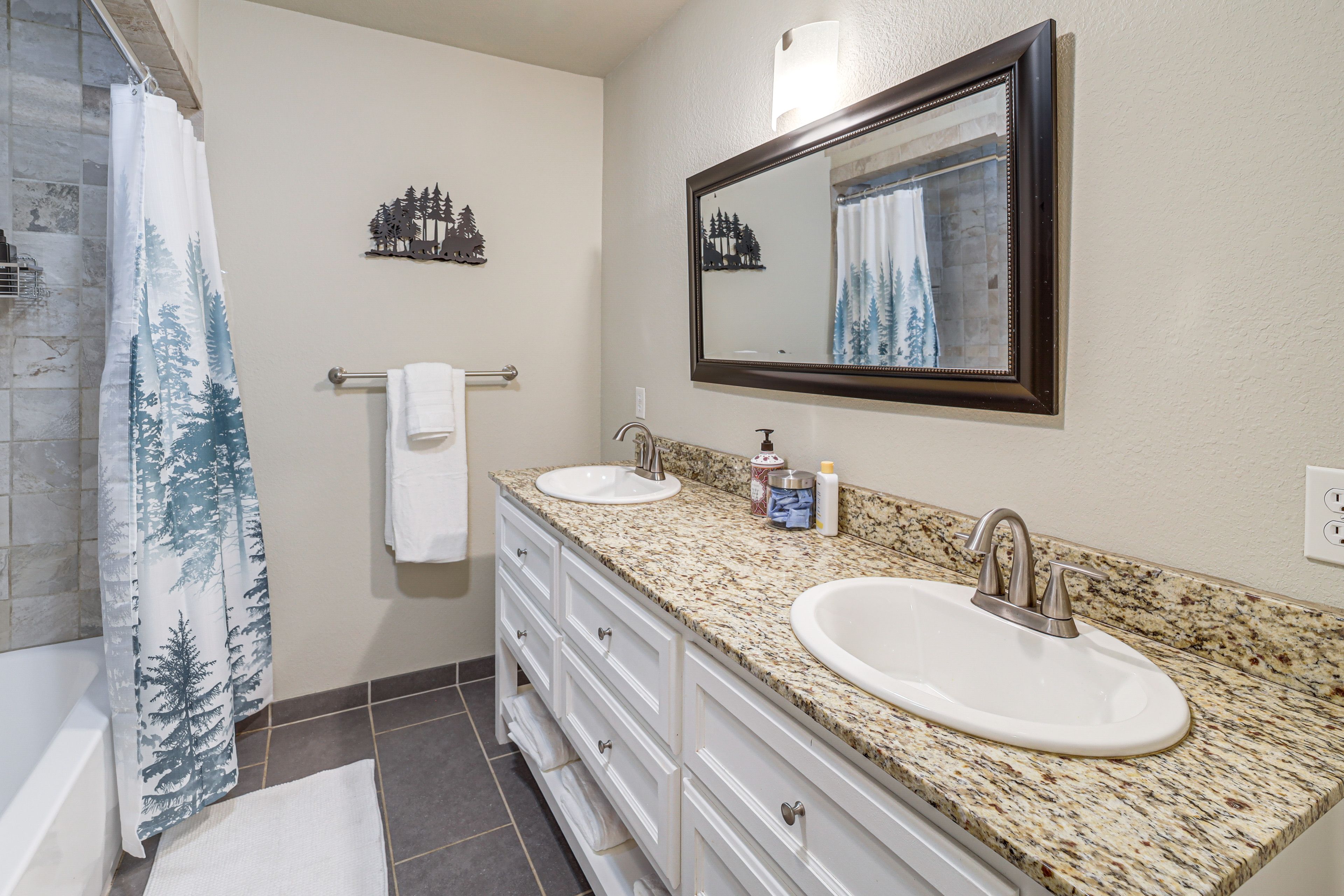 Full Bathroom