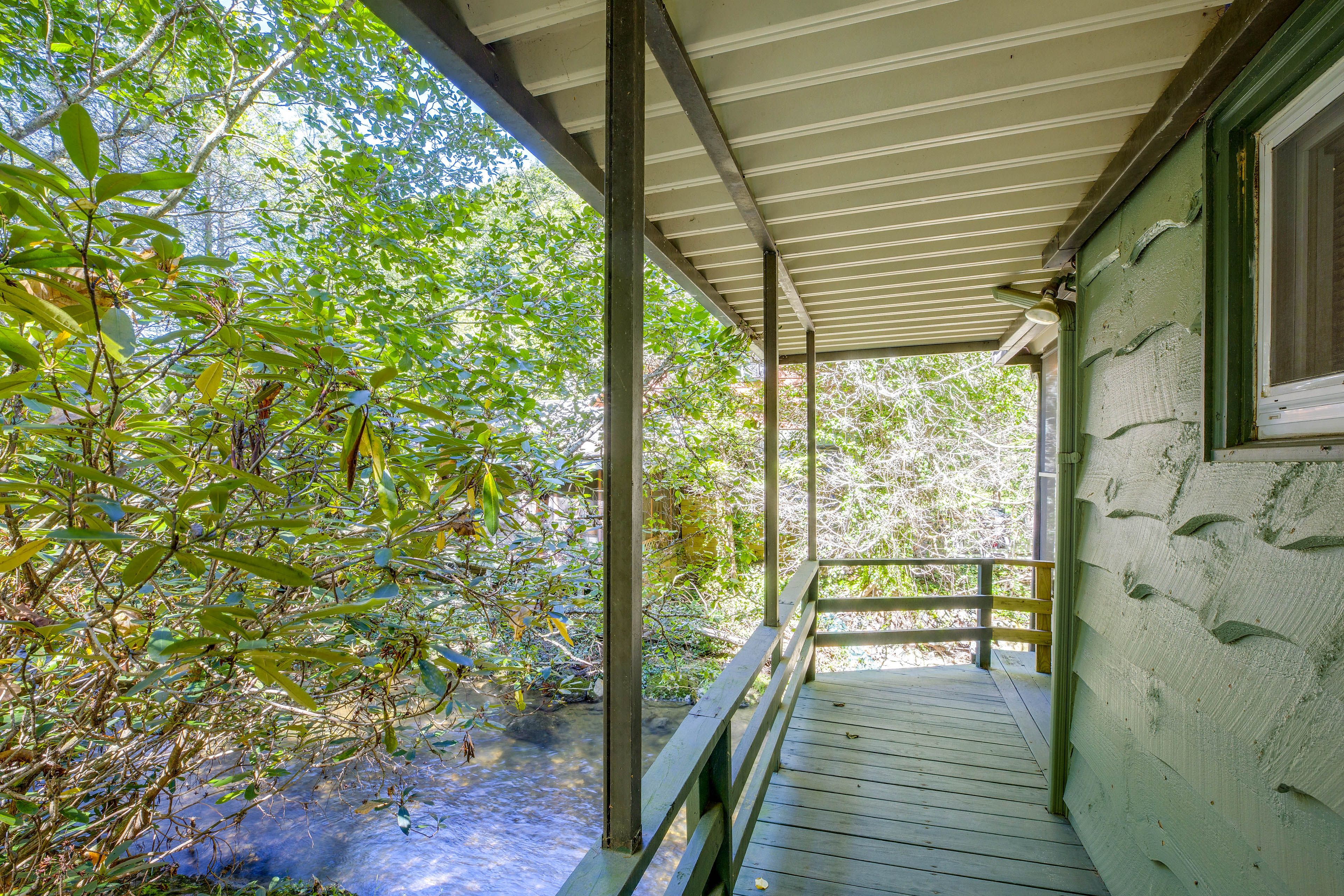 Private Deck
