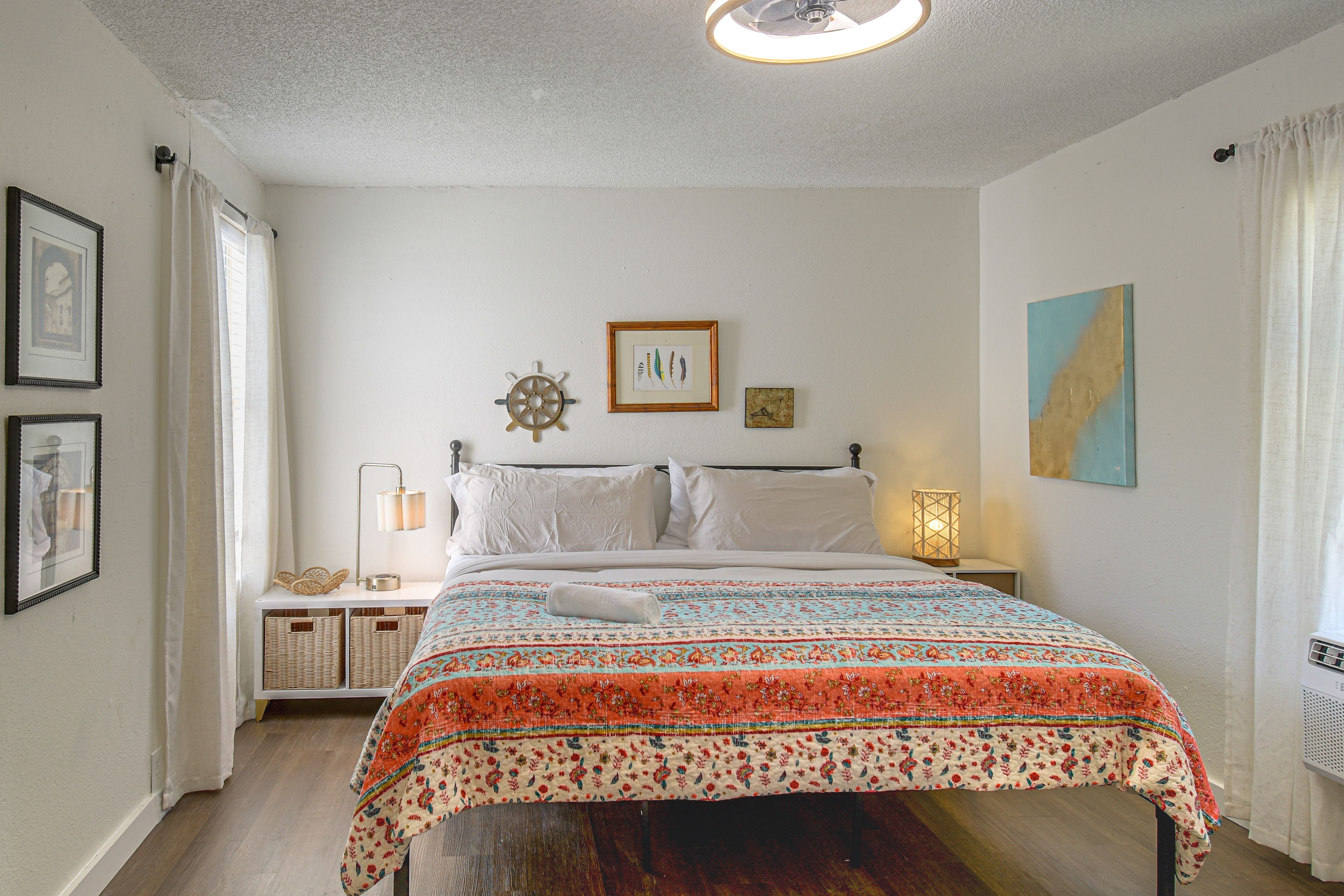 Bedroom 1 | King Bed