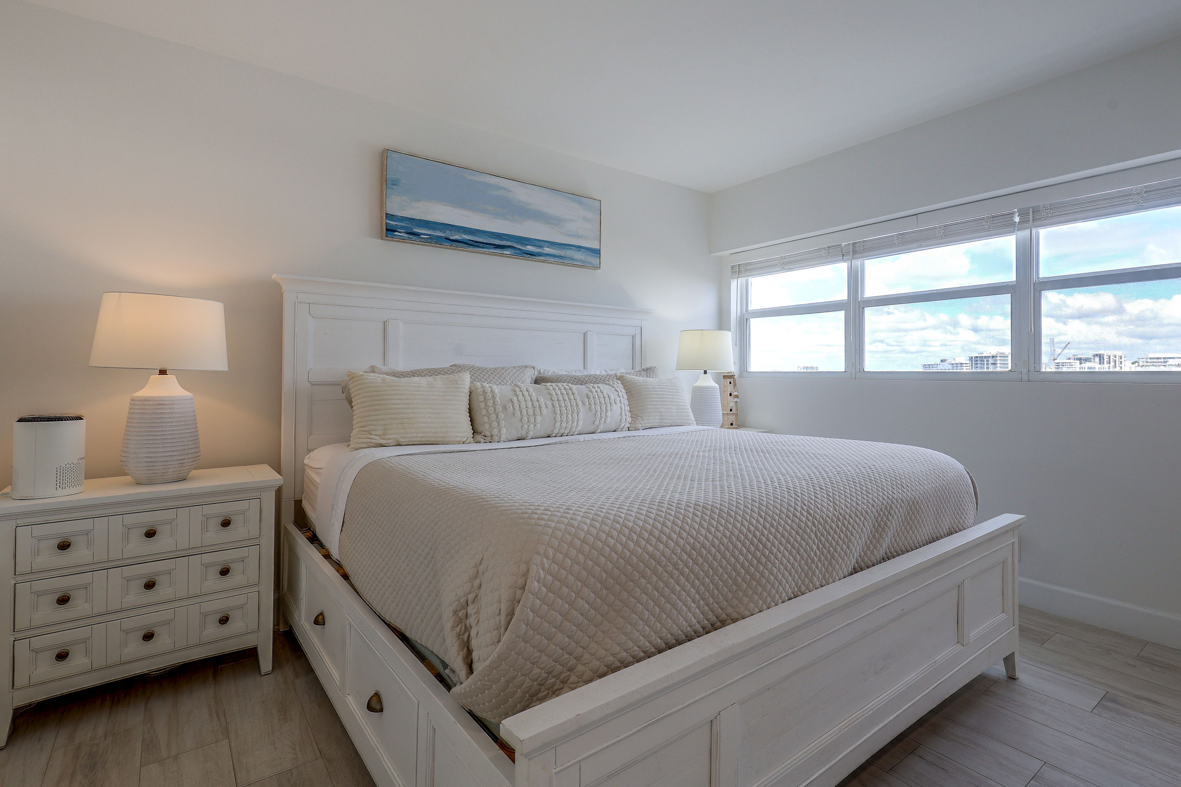 Bedroom | King Bed