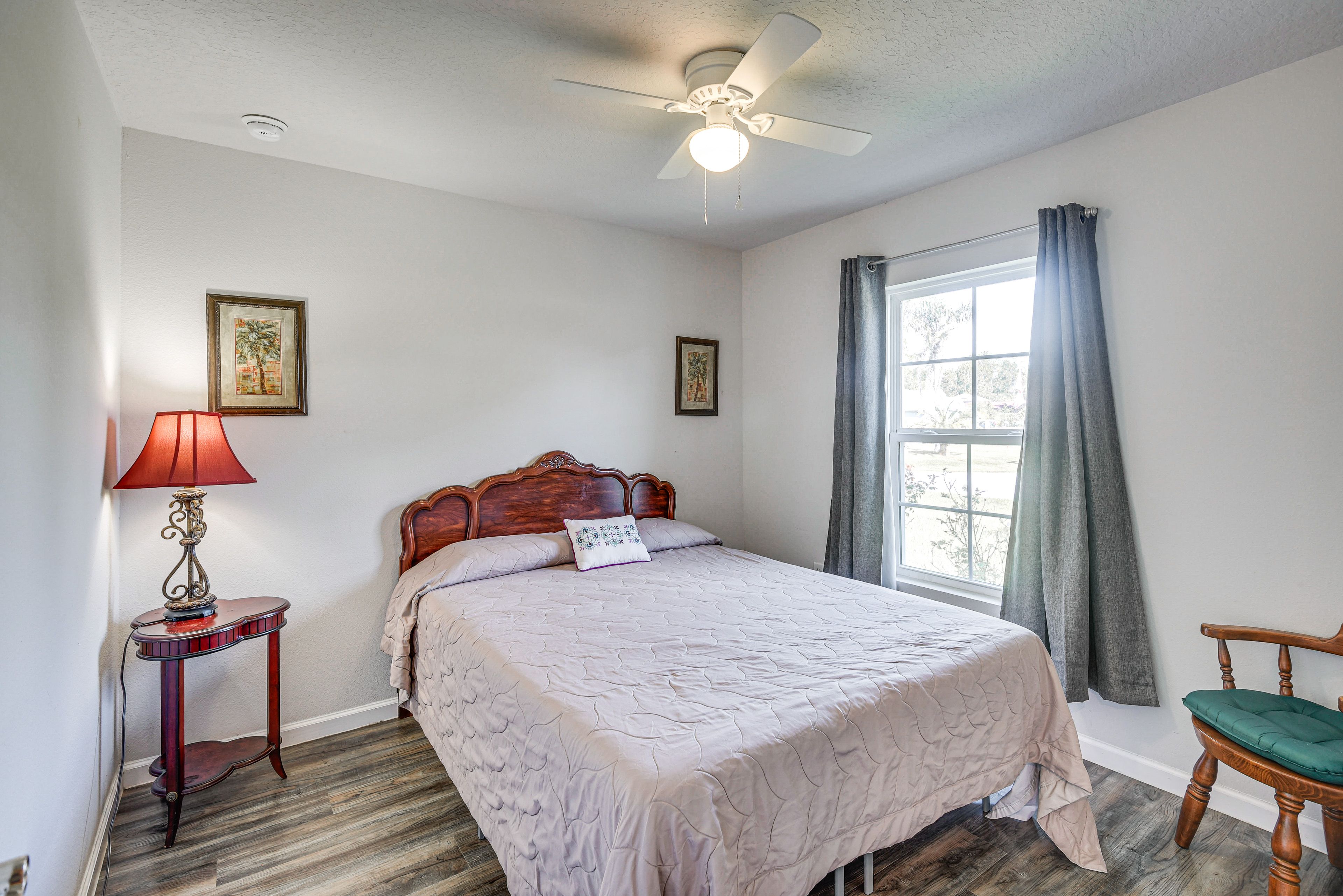 Bedroom 2 | Queen Bed