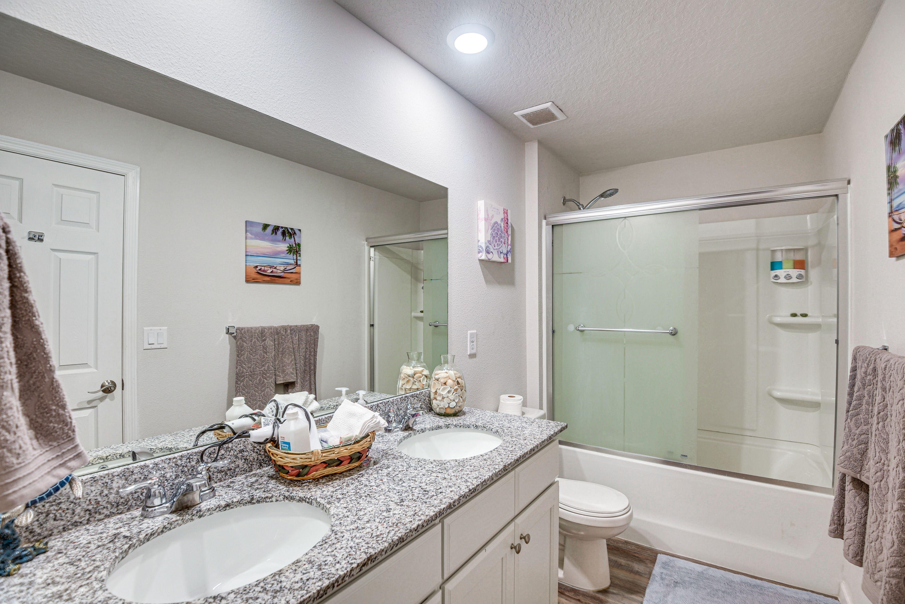 Full Bathroom