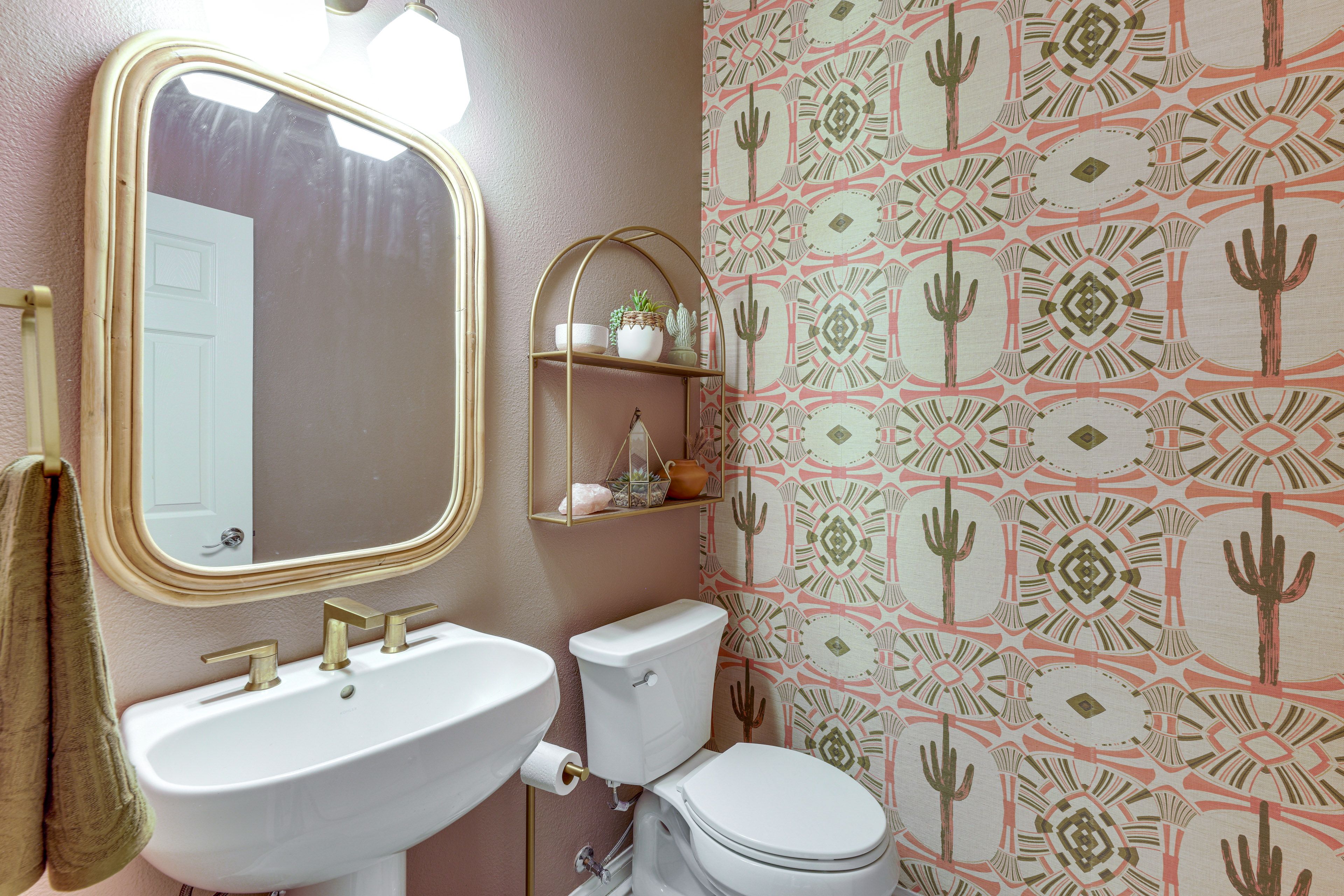 Half Bath | 1st Floor