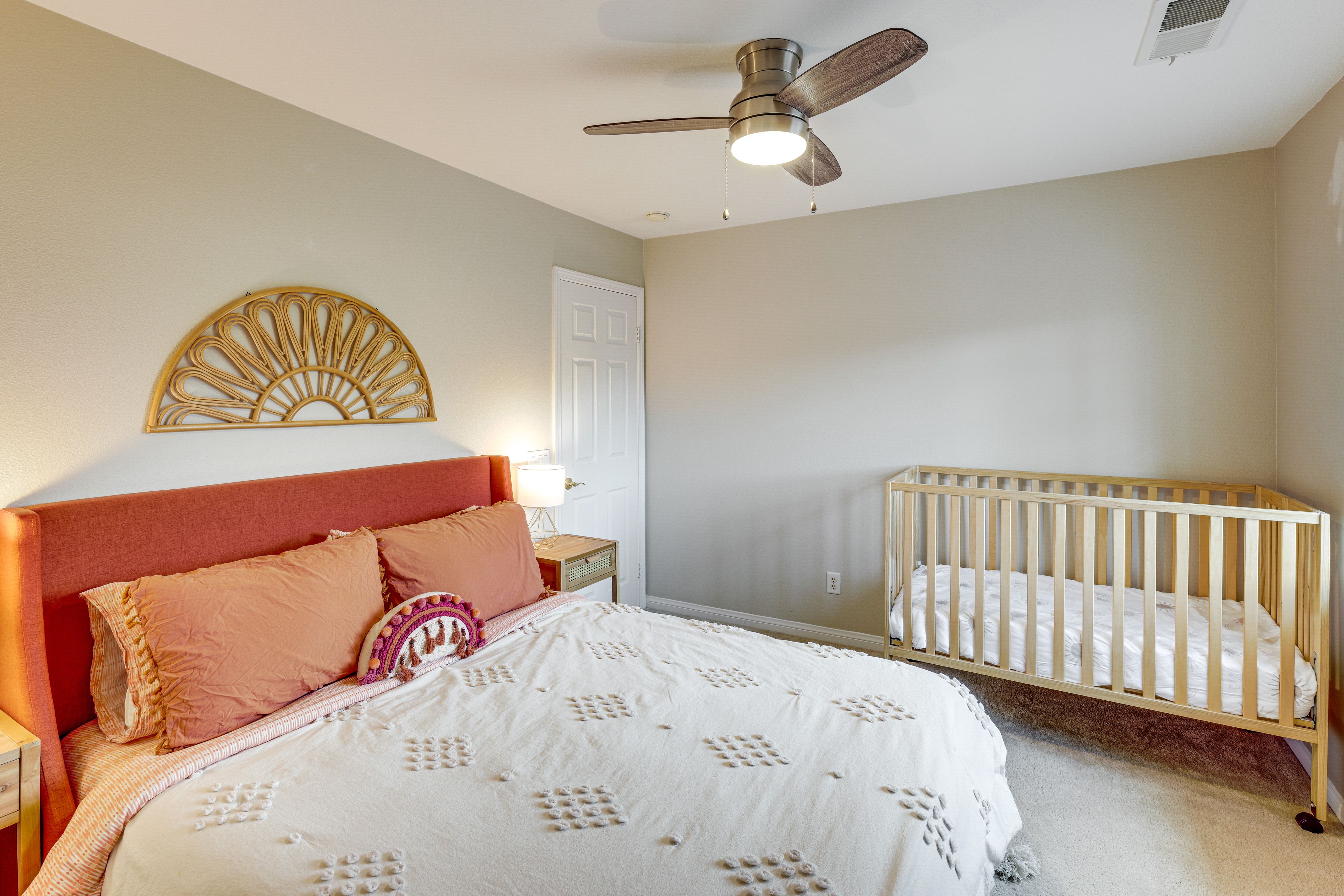 Bedroom 2 | Queen Bed | 2nd Floor