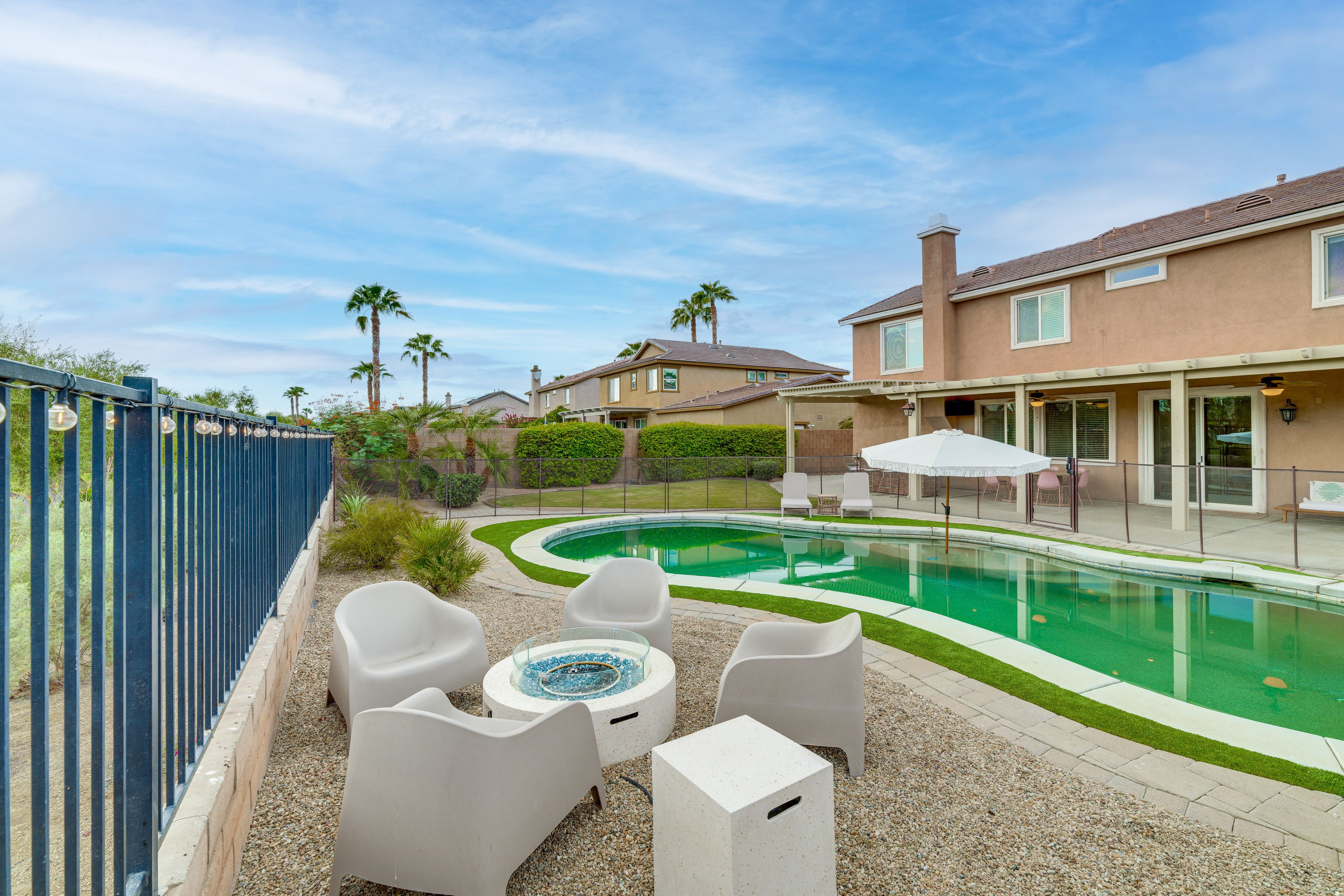 Pool | Fire Pit