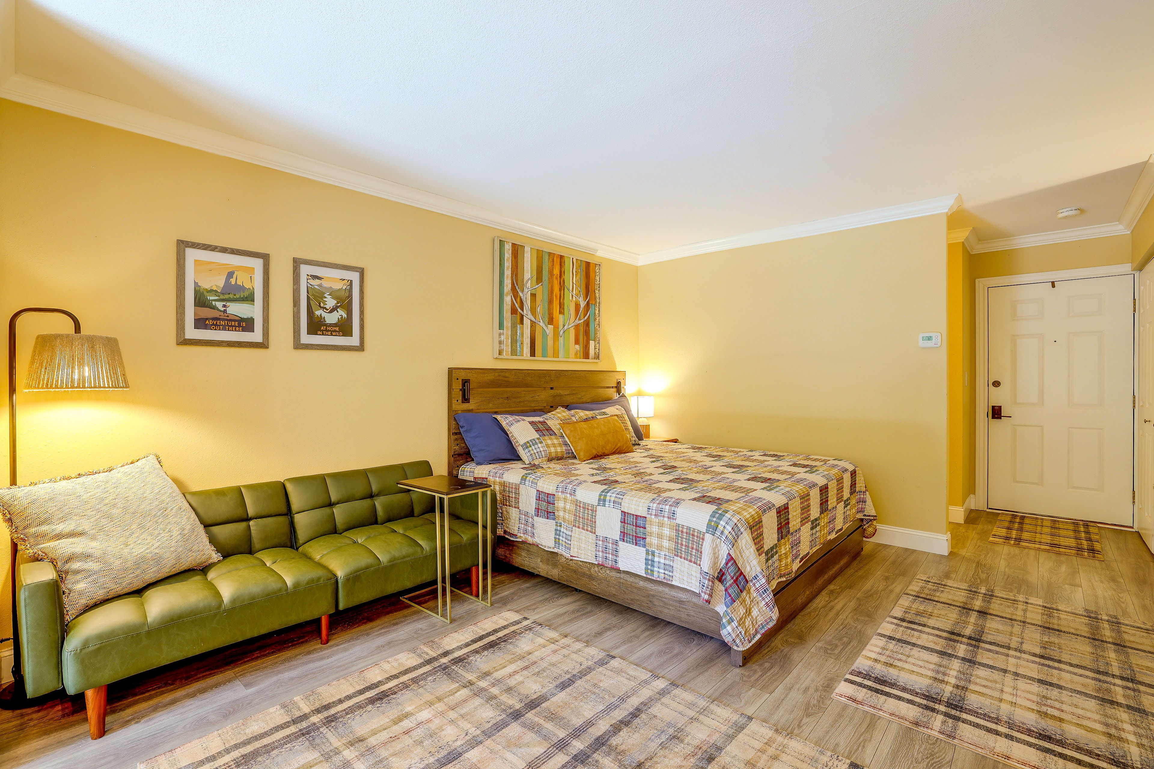Studio Sleeping Area | King Bed | Futon