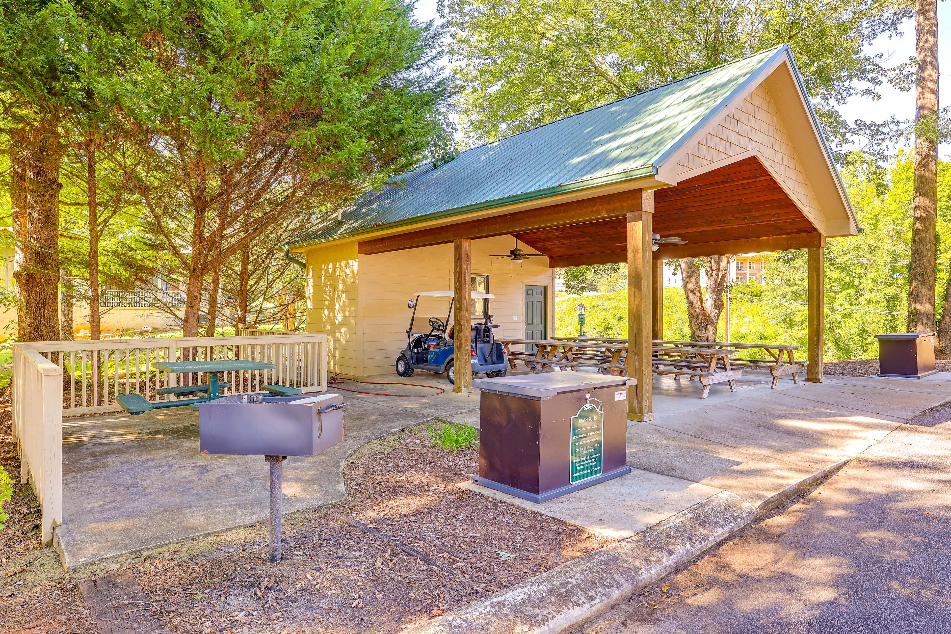 Located in Apple Valley Villas | Community Amenities