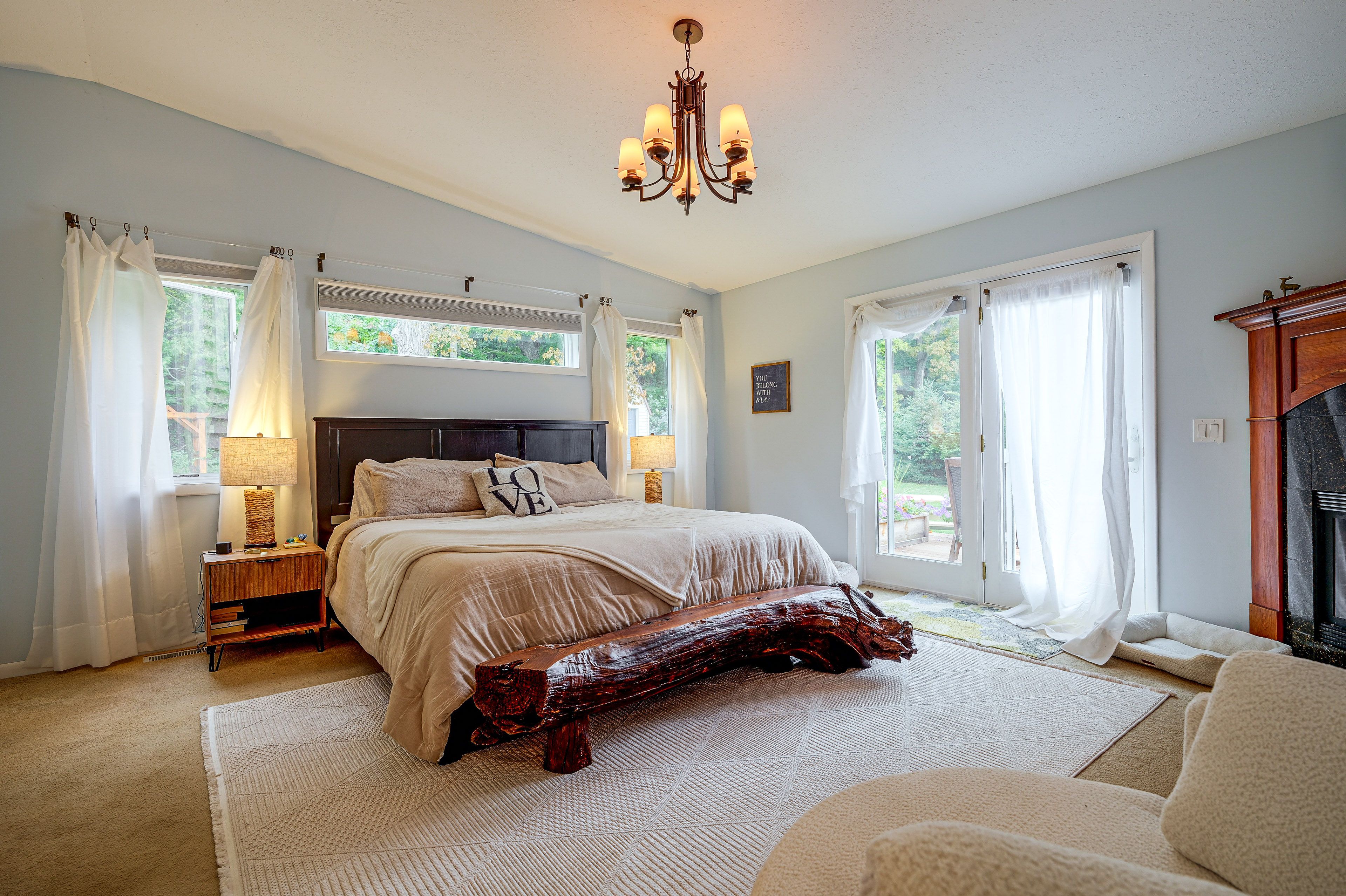 Bedroom | King Bed | 1st Floor