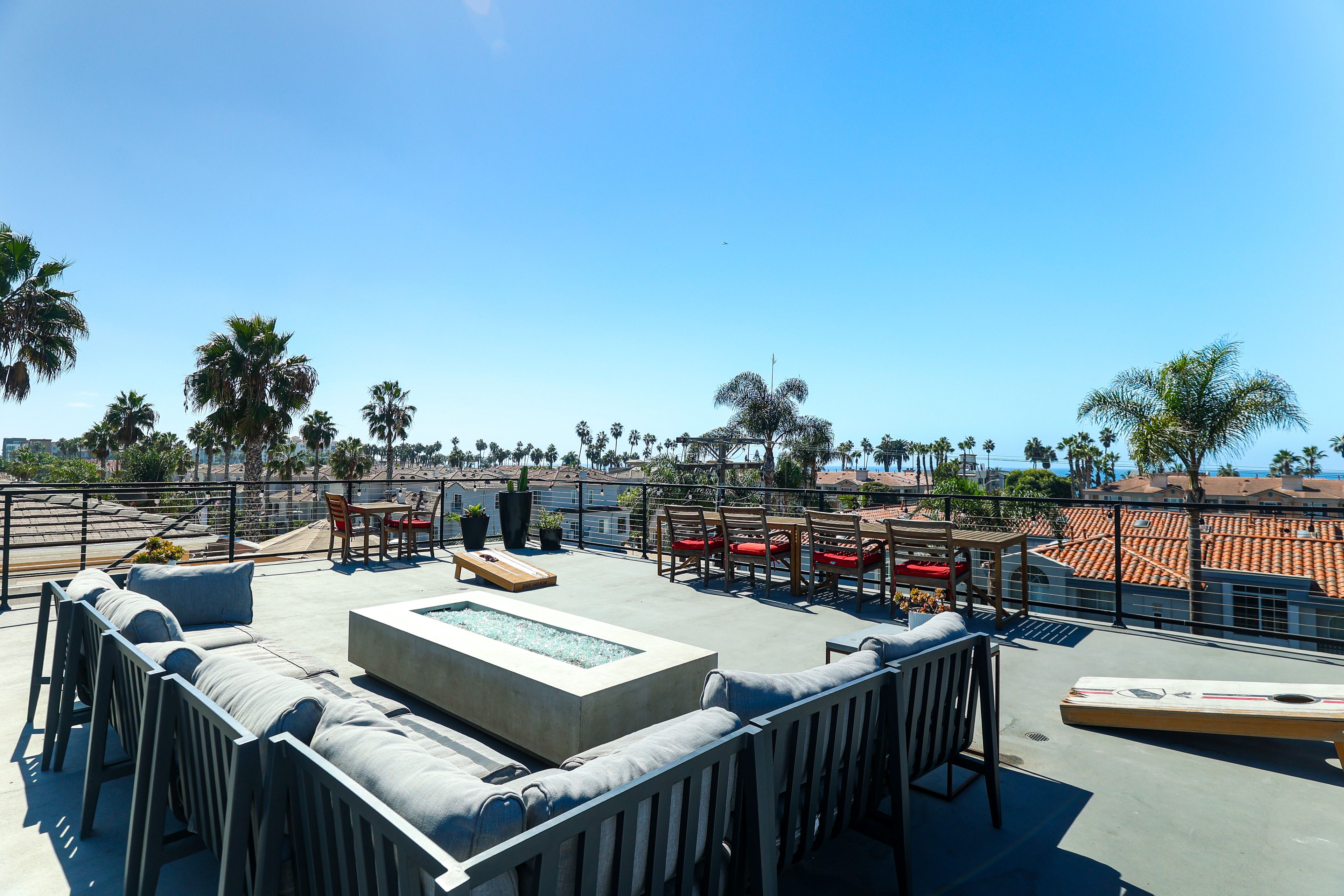 Shared Rooftop Patio