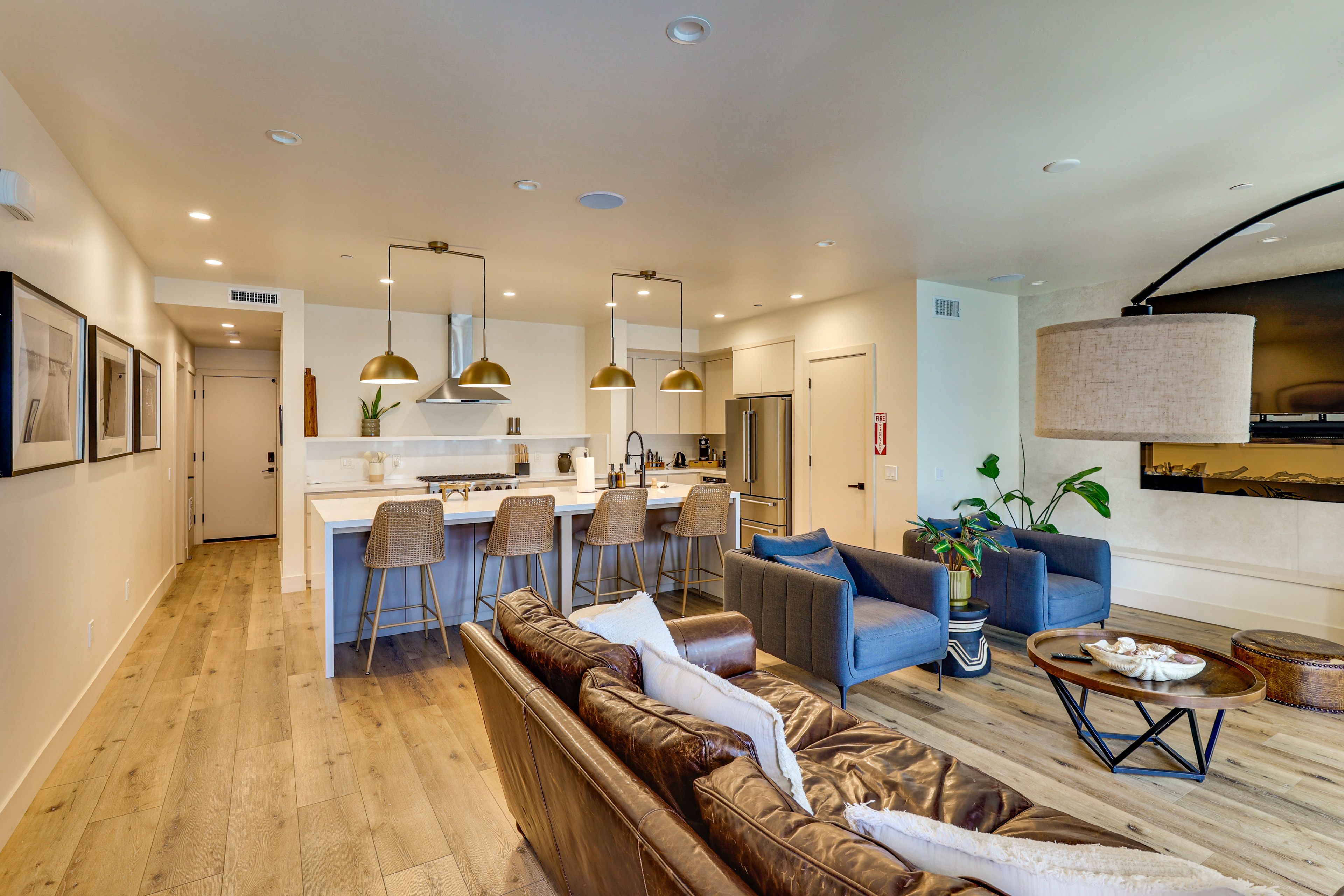 Condo Interior | Single-Story Condo on 1st Floor