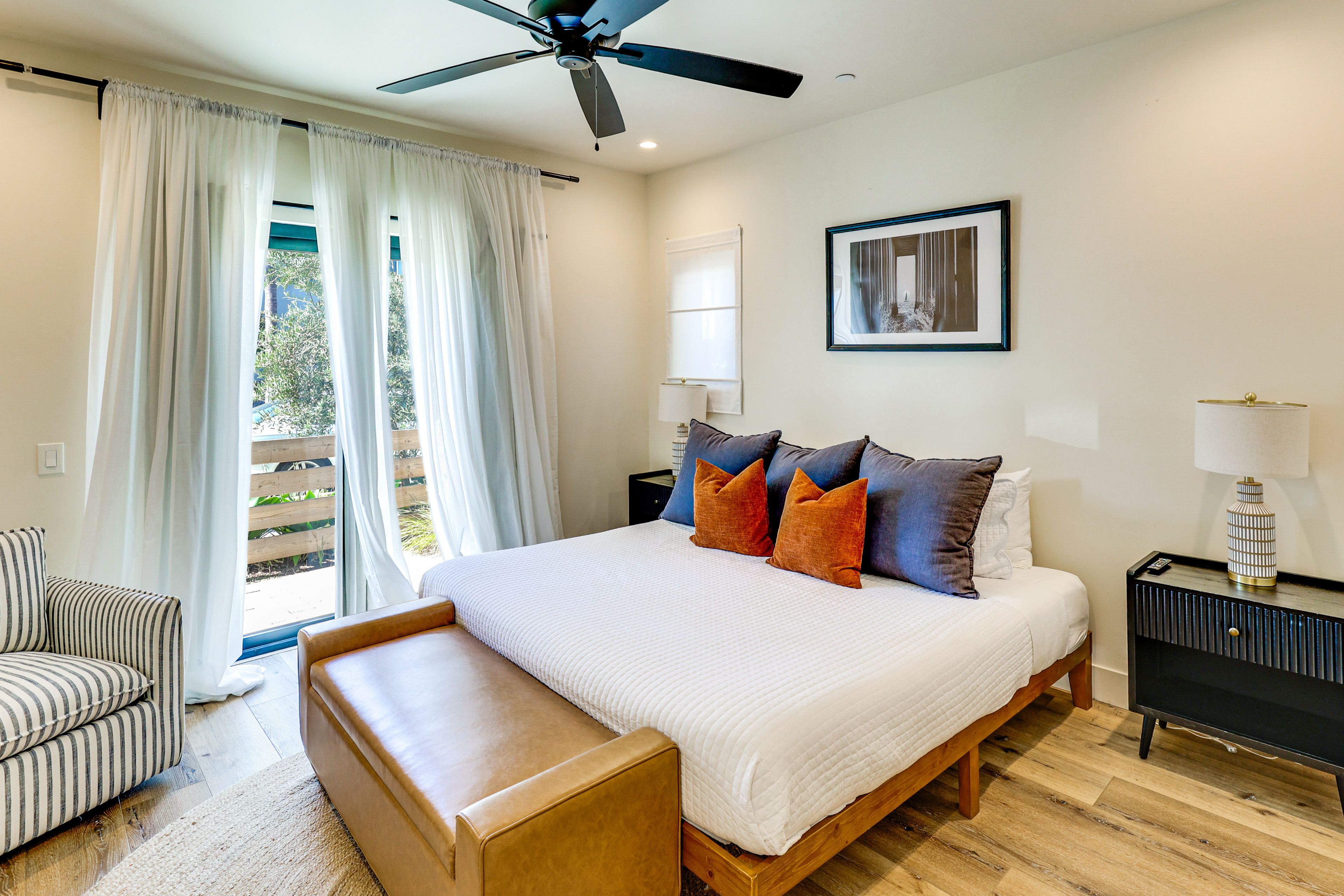 Bedroom | King Bed