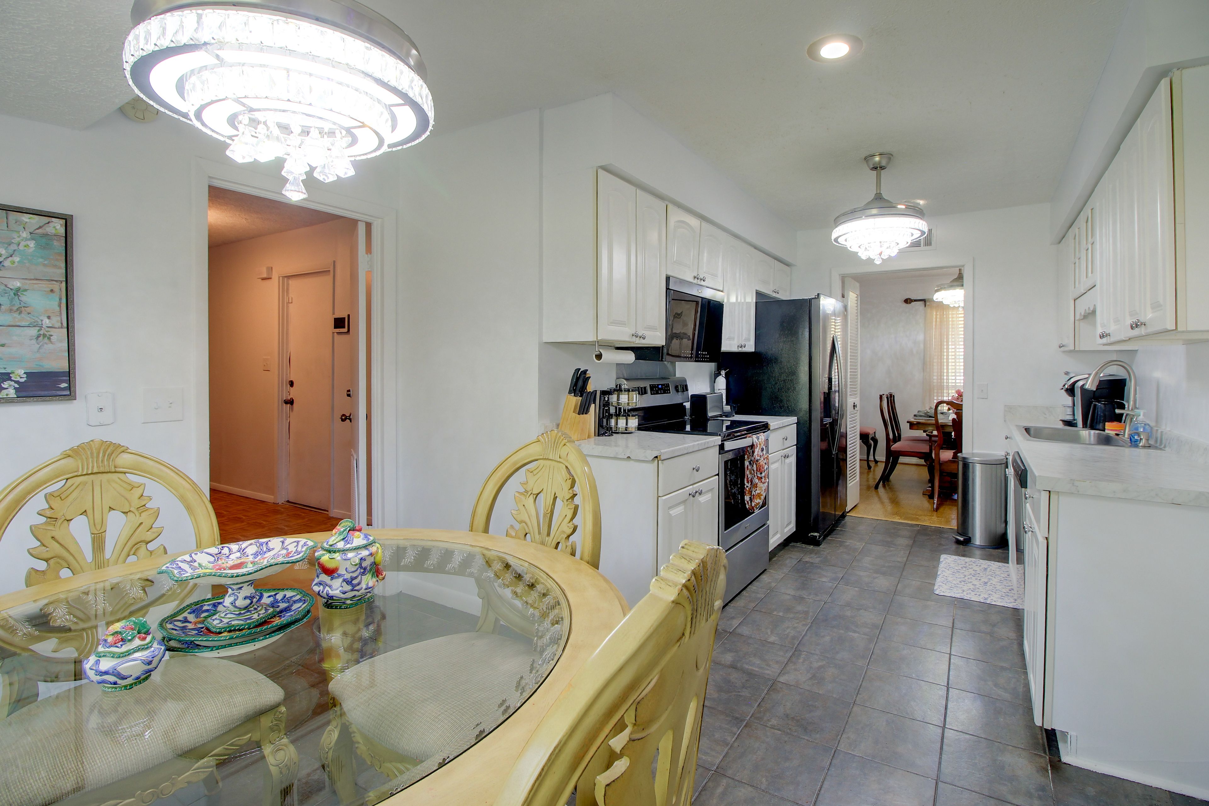 Kitchen | Dining Area