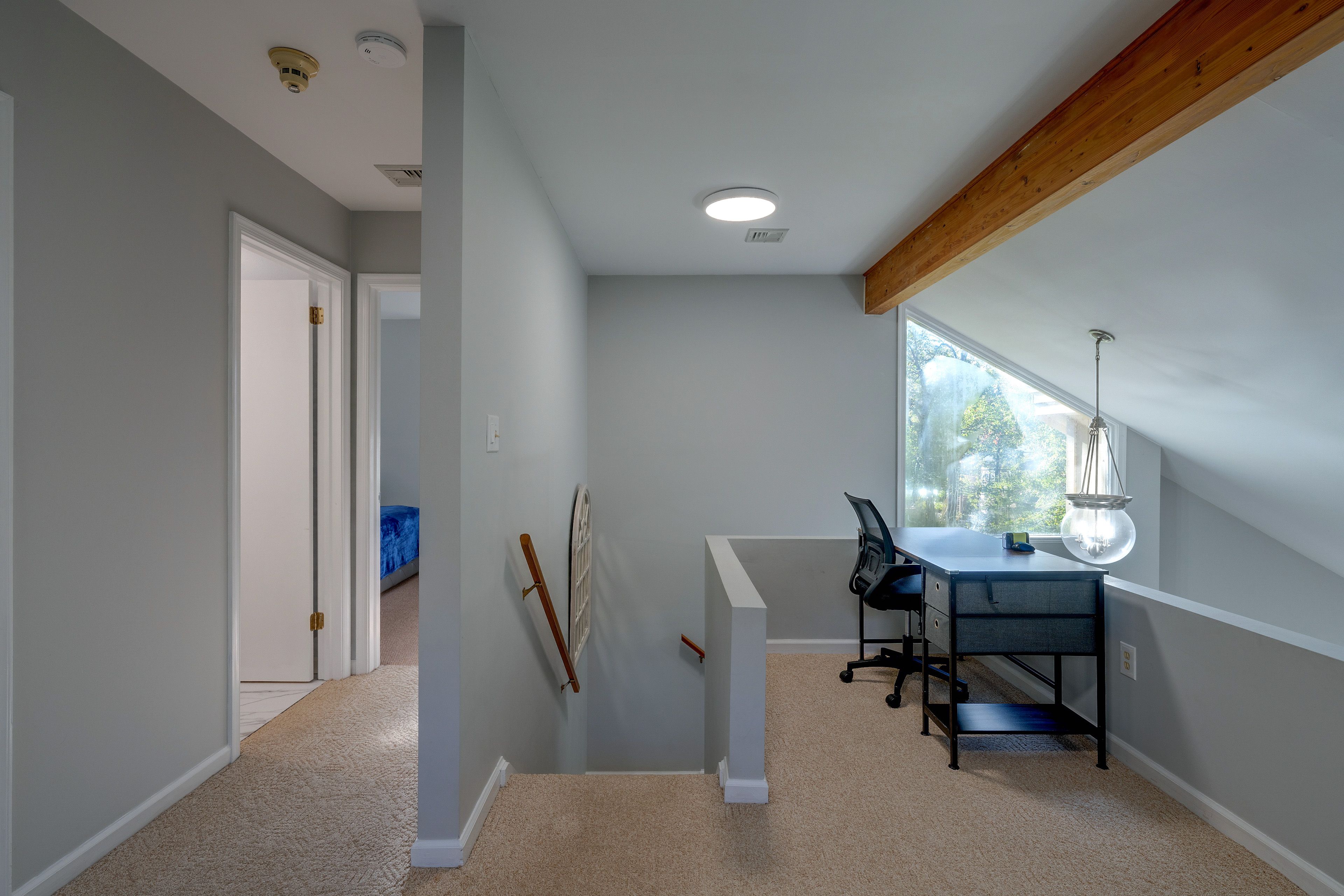 Loft | Queen Futon | Desk | 2nd Floor