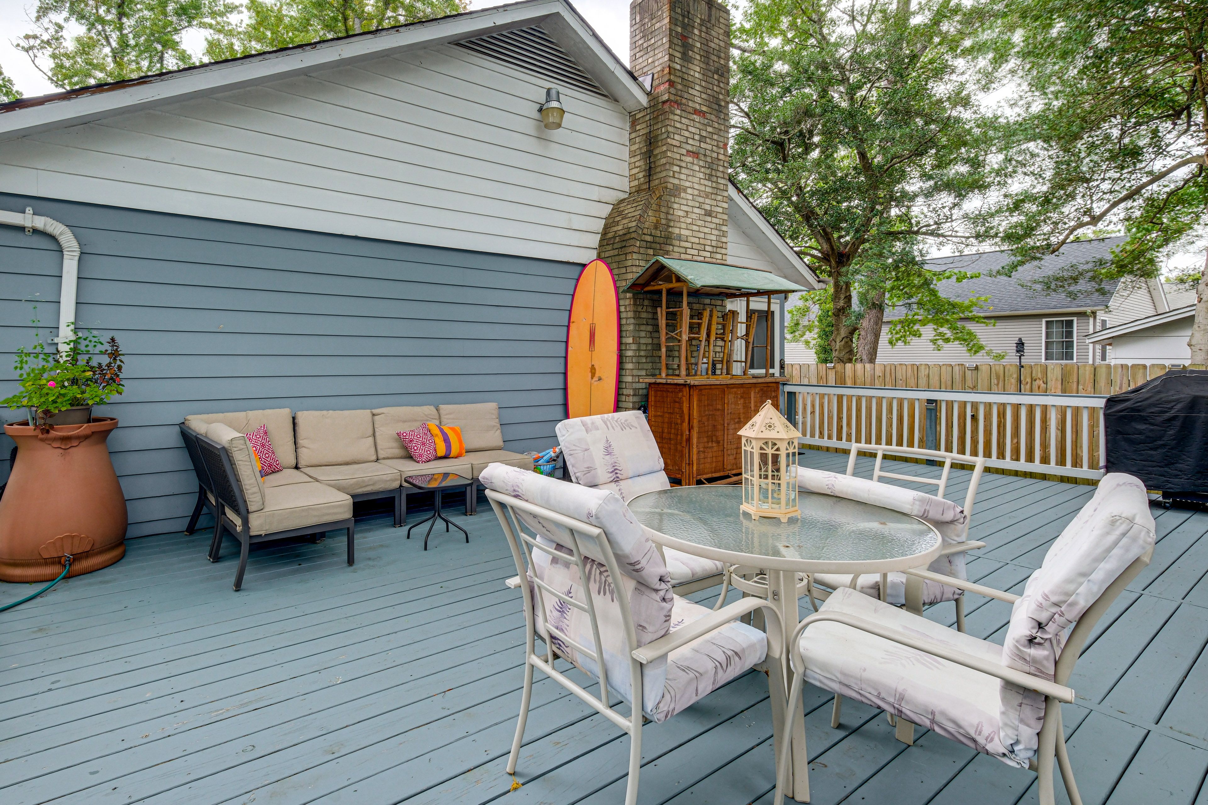 Furnished Deck | Private Yard