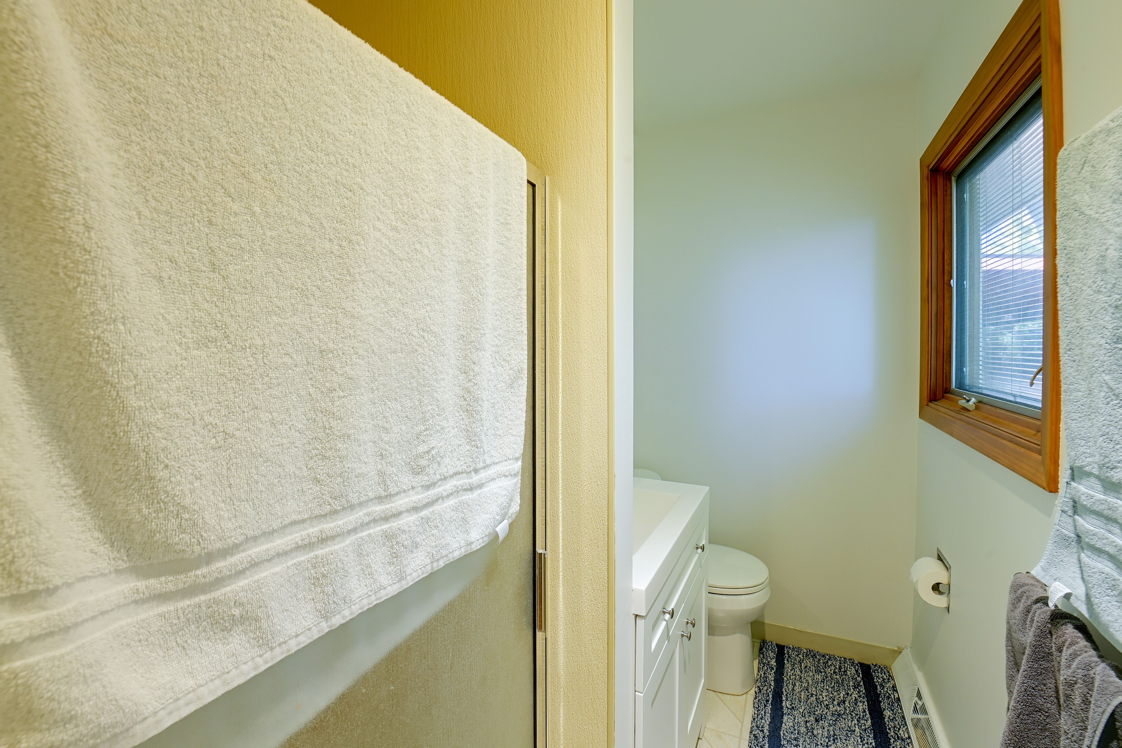 En-Suite Bathroom | 1st Floor